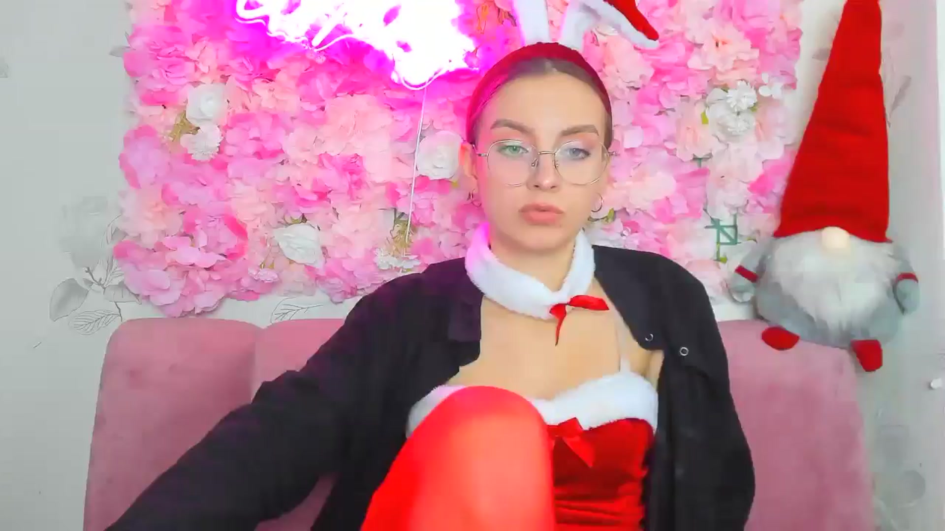 Gallery image thumbnail from SofiaLiub's myfreecams stream on, 12/21/2024, 11:54 image 13 of 20