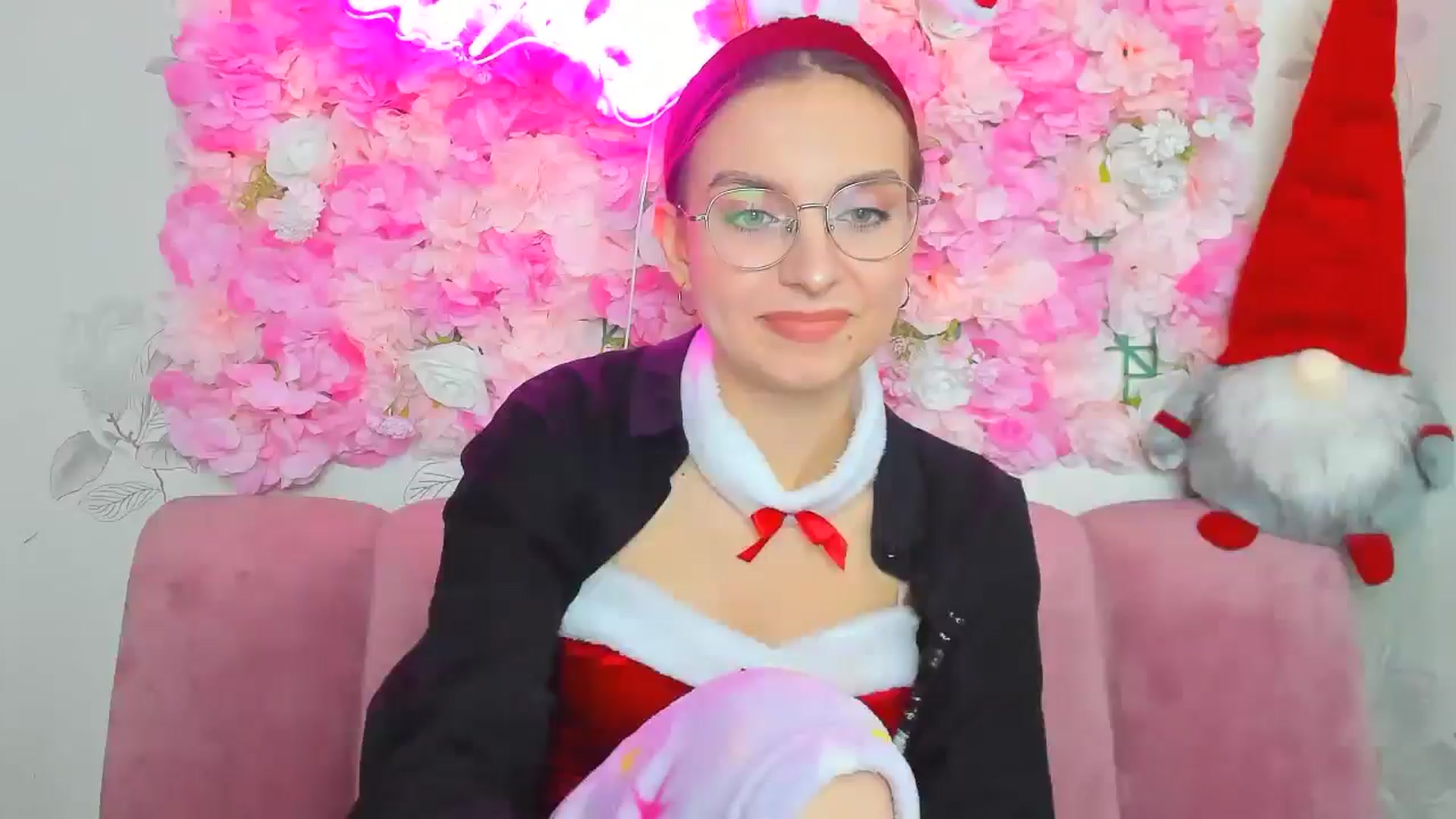 Gallery image thumbnail from SofiaLiub's myfreecams stream on, 12/21/2024, 12:28 image 20 of 20