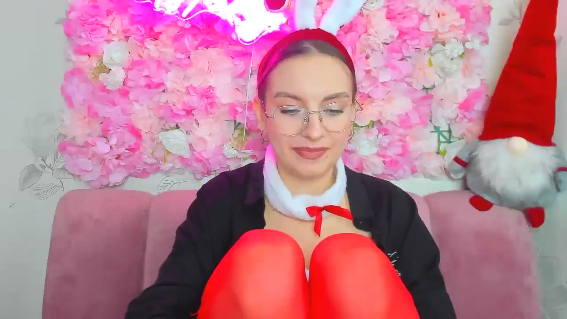 Gallery image thumbnail from SofiaLiub's myfreecams stream on, 12/22/2024, 12:43 image 10 of 20