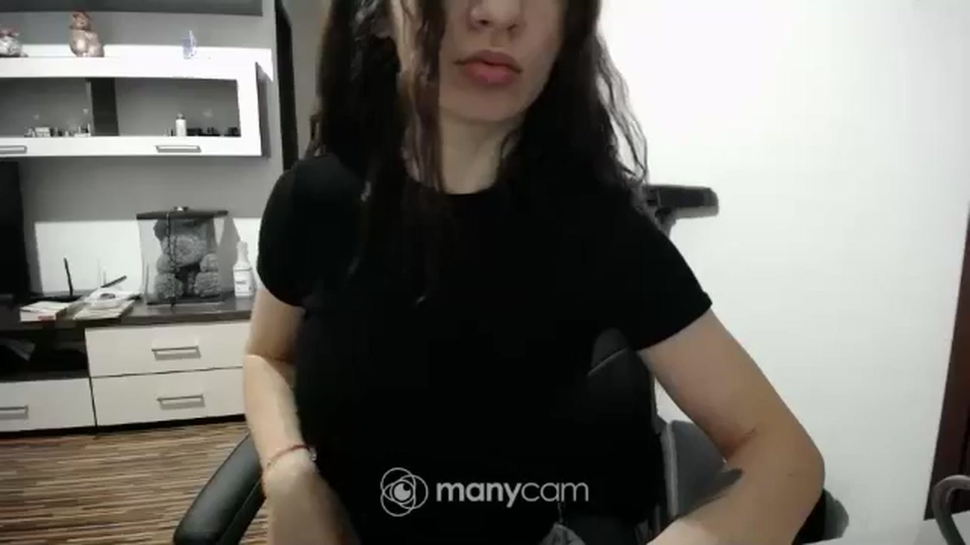Gallery image thumbnail from SofiaS1_3's myfreecams stream on, 03/23/2025, 12:42 image 11 of 20