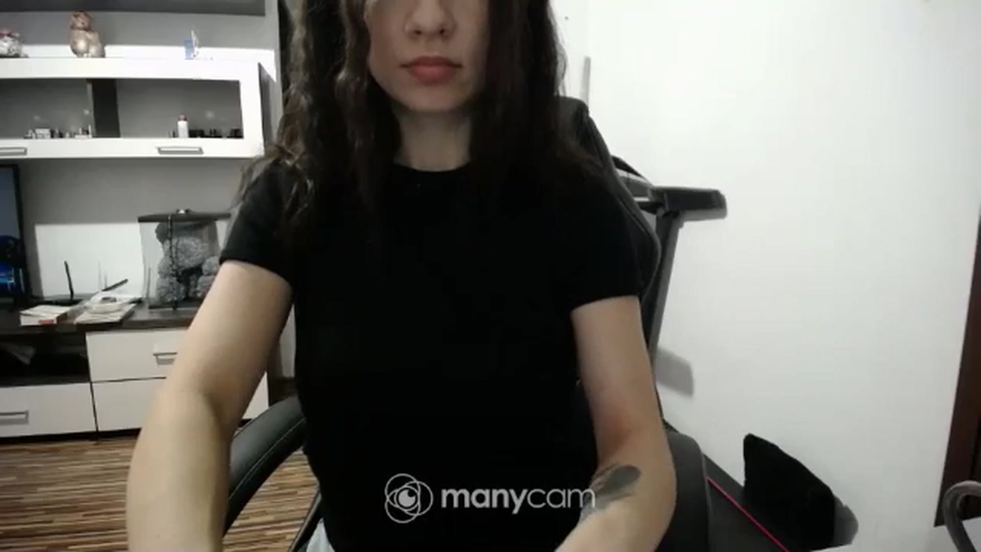 Gallery image thumbnail from SofiaS1_3's myfreecams stream on, 03/23/2025, 12:42 image 8 of 20