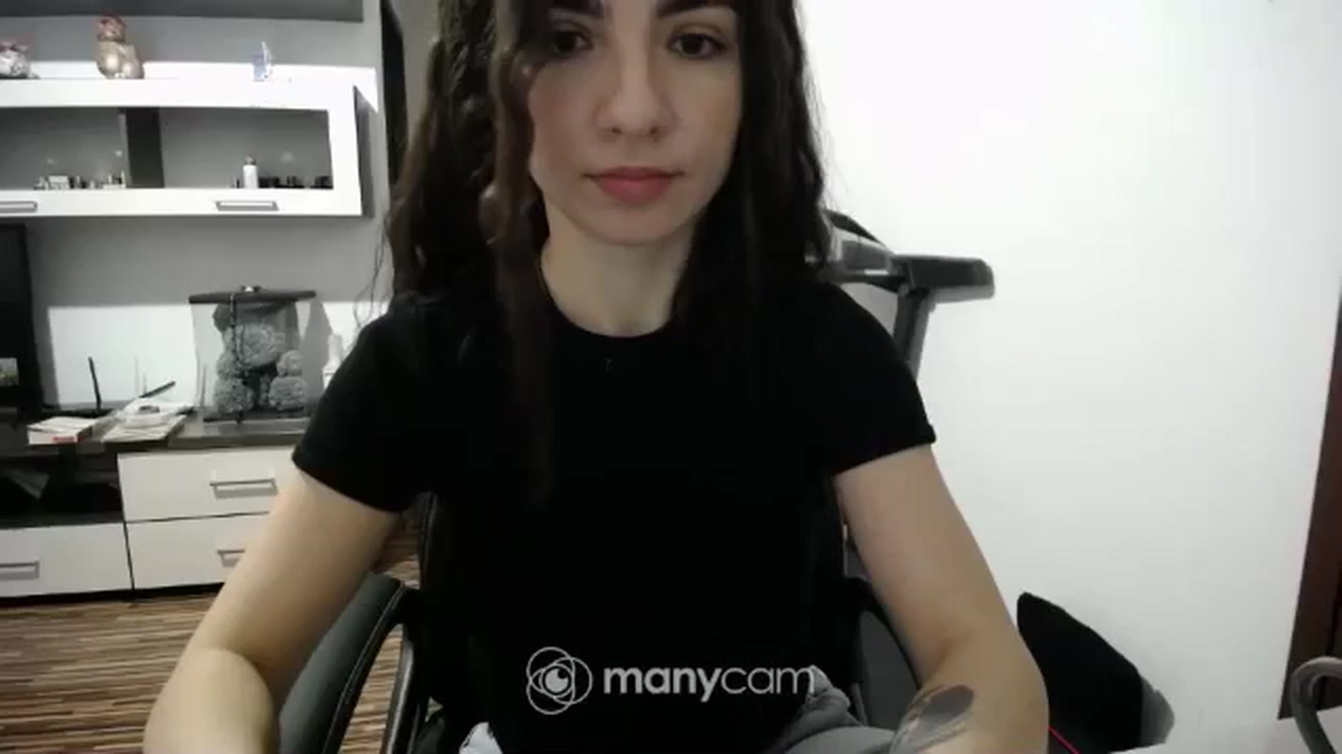 Gallery image thumbnail from SofiaS1_3's myfreecams stream on, 03/23/2025, 12:42 image 1 of 20