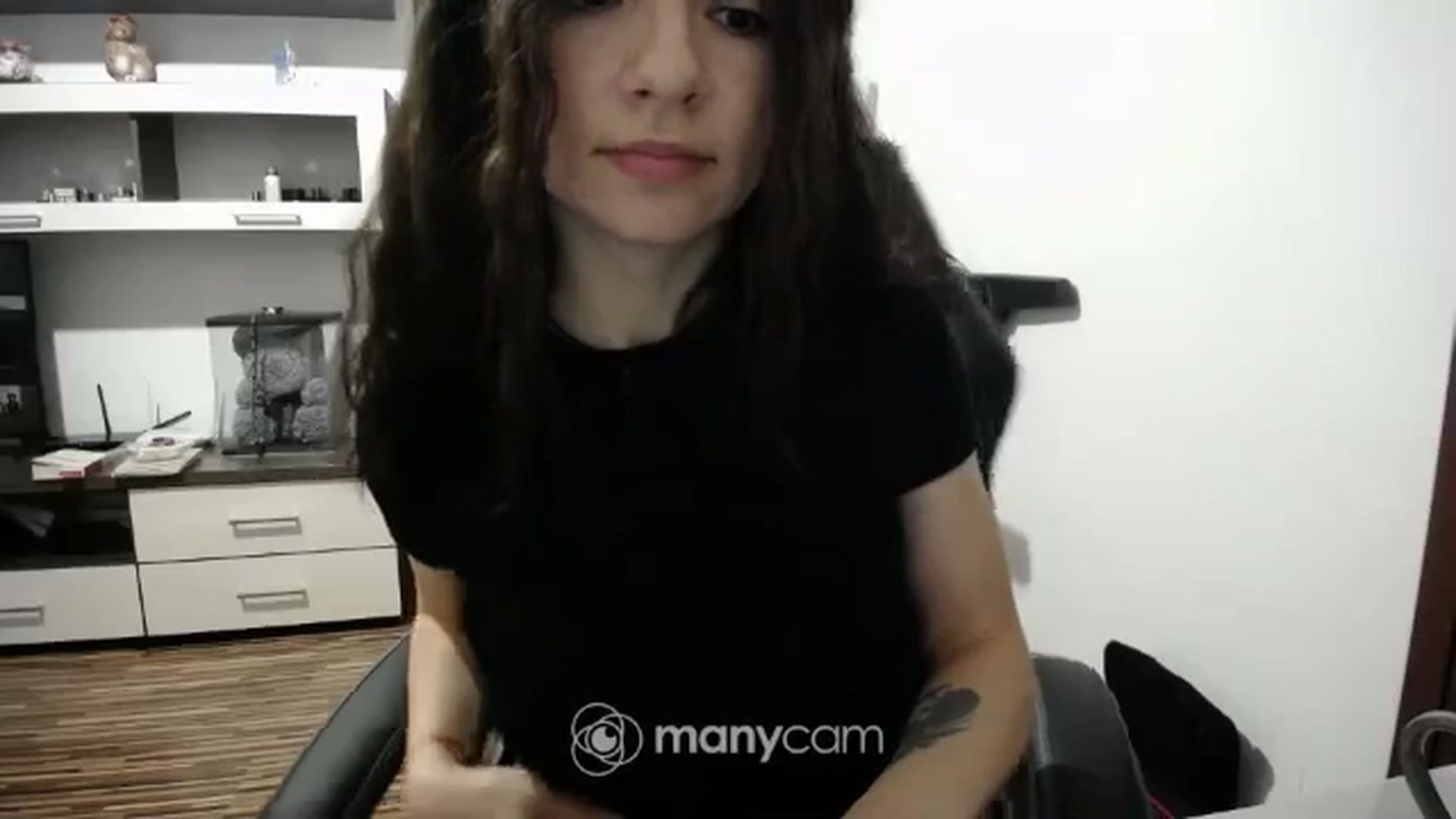 Gallery image thumbnail from SofiaS1_3's myfreecams stream on, 03/23/2025, 12:42 image 19 of 20