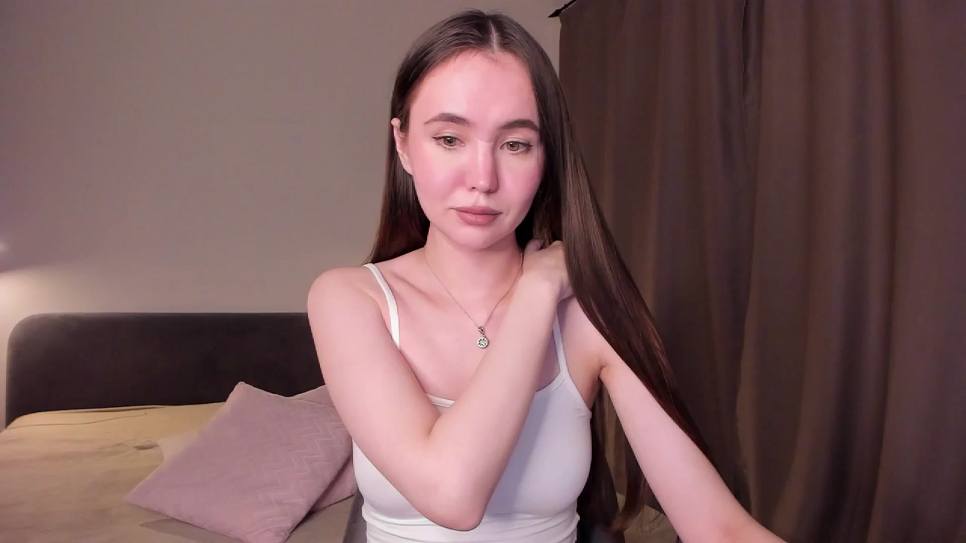 Gallery image thumbnail from SofiaShy's myfreecams stream on, 11/12/2023, 16:56 image 4 of 20