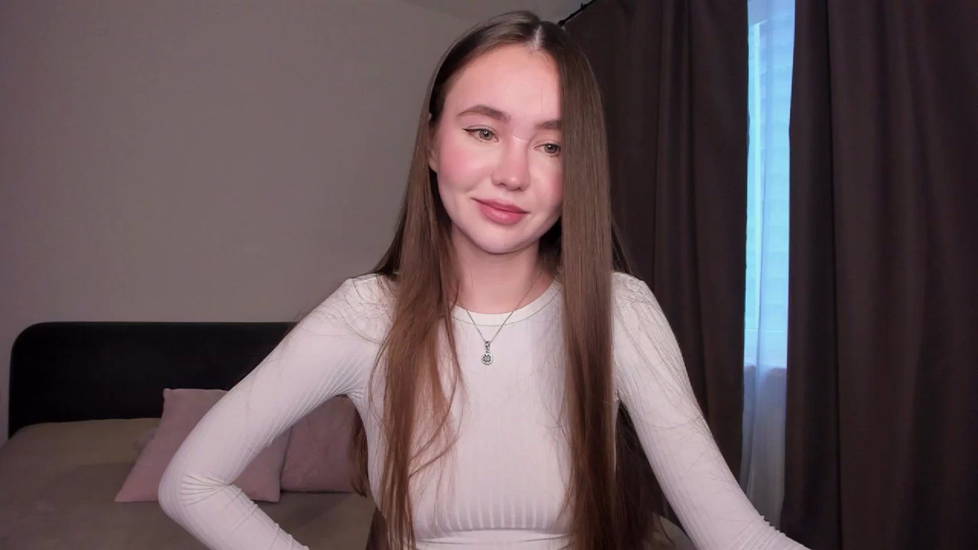 Gallery image thumbnail from SofiaShy's myfreecams stream on, 11/14/2023, 10:34 image 19 of 20