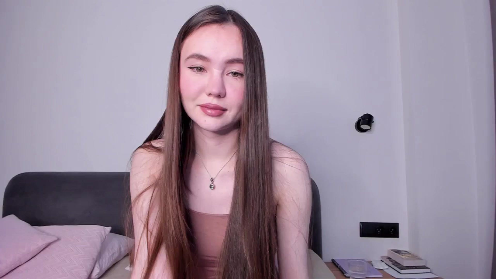 Gallery image thumbnail from SofiaShy's myfreecams stream on, 12/11/2023, 10:29 image 1 of 20