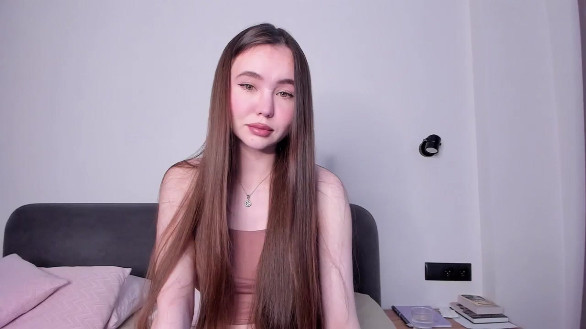 Gallery image thumbnail from SofiaShy's myfreecams stream on, 12/11/2023, 10:29 image 2 of 20