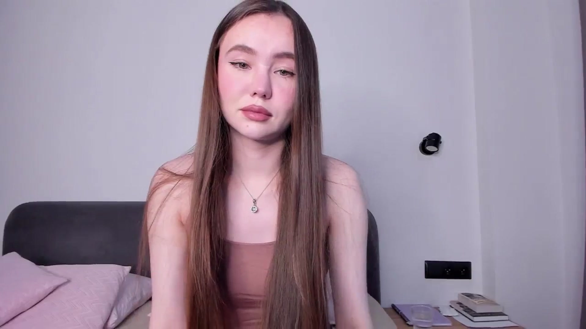 Gallery image thumbnail from SofiaShy's myfreecams stream on, 12/11/2023, 10:29 image 3 of 20