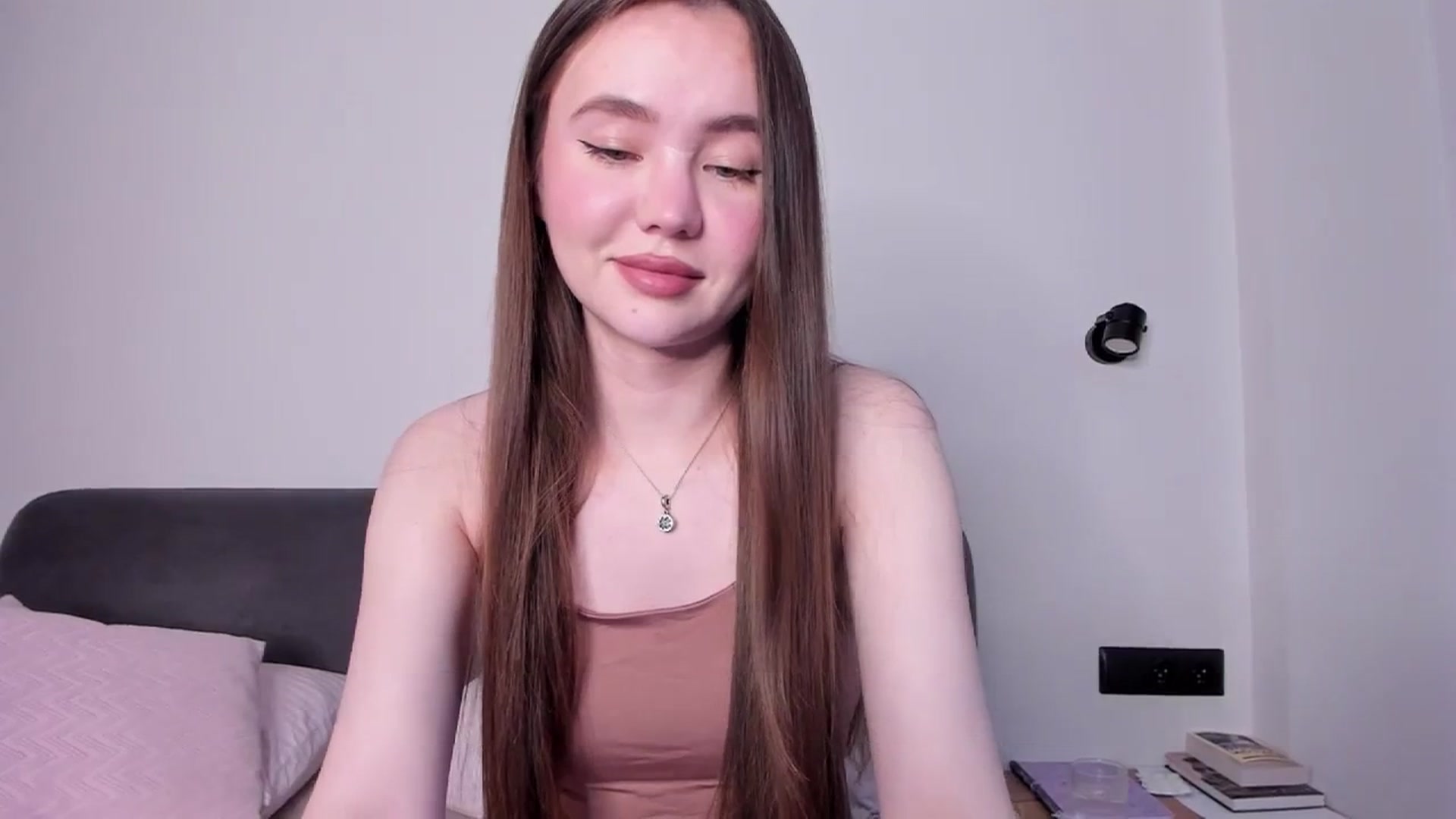 Gallery image thumbnail from SofiaShy's myfreecams stream on, 12/11/2023, 11:36 image 9 of 20
