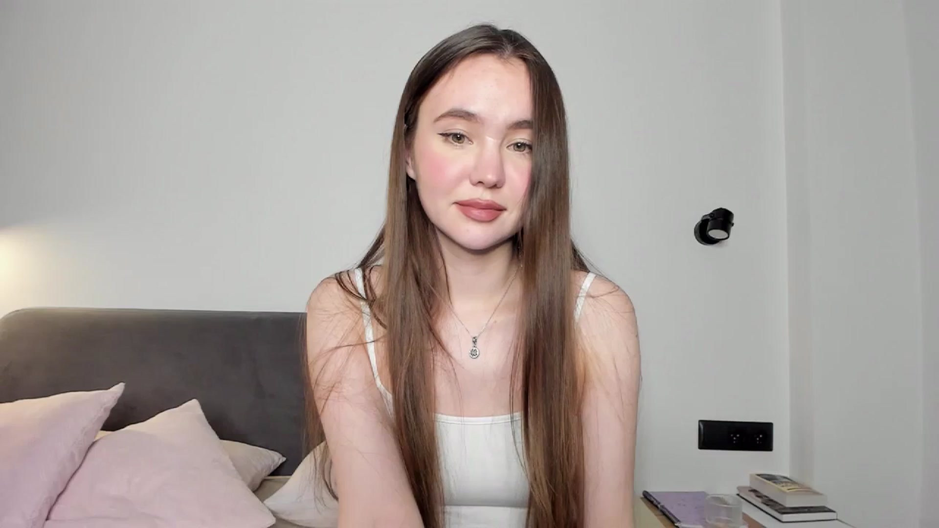 Gallery image thumbnail from SofiaShy's myfreecams stream on, 12/12/2023, 17:08 image 10 of 20