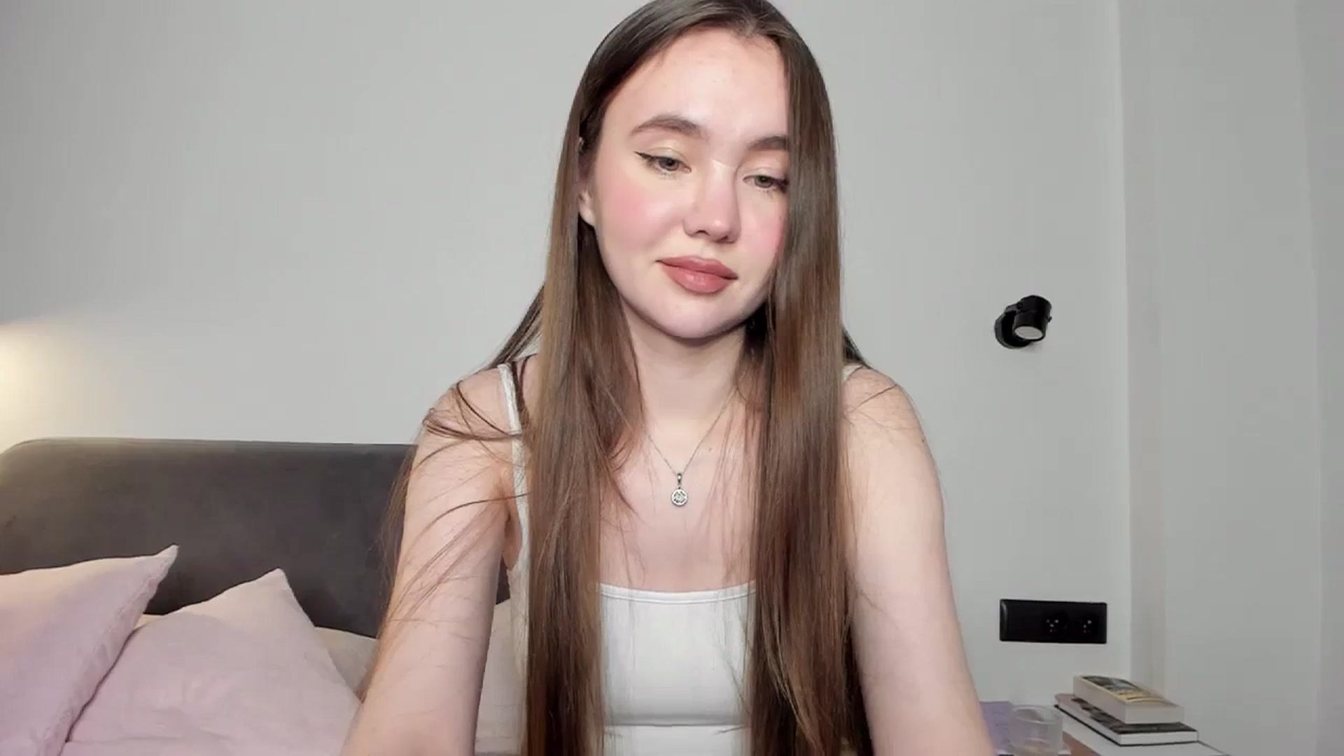 Gallery image thumbnail from SofiaShy's myfreecams stream on, 12/12/2023, 17:08 image 11 of 20
