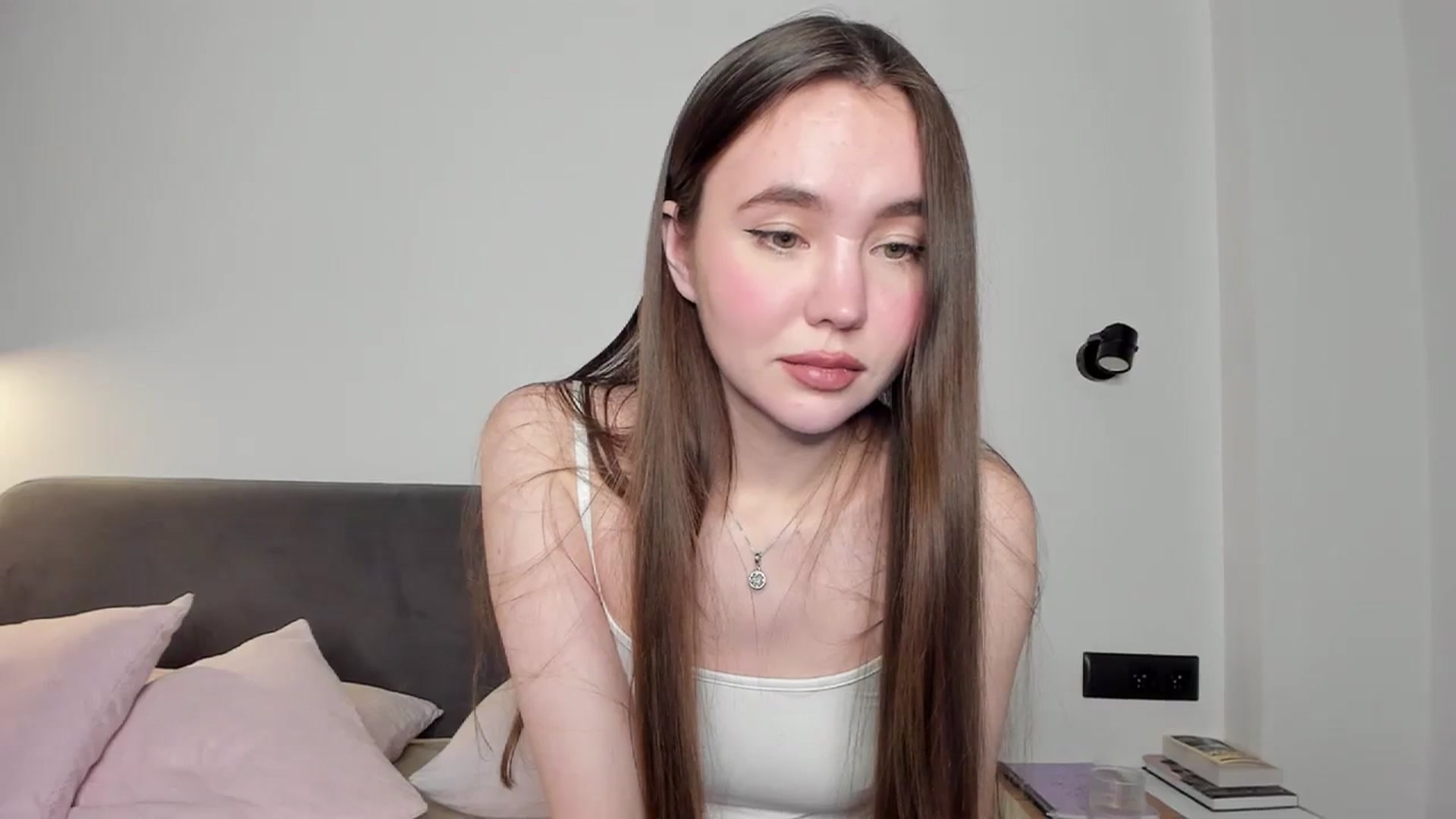 Gallery image thumbnail from SofiaShy's myfreecams stream on, 12/12/2023, 17:08 image 8 of 20