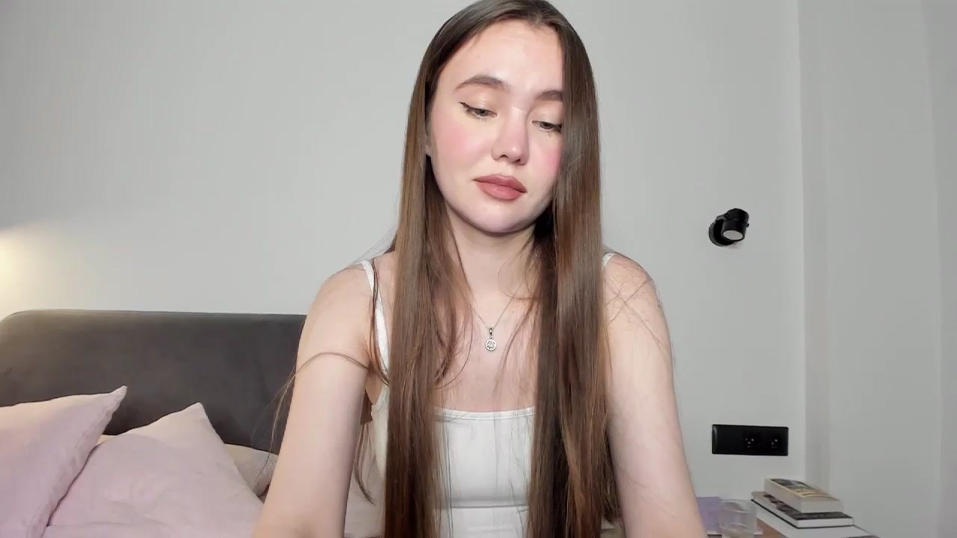 Gallery image thumbnail from SofiaShy's myfreecams stream on, 12/12/2023, 17:08 image 14 of 20