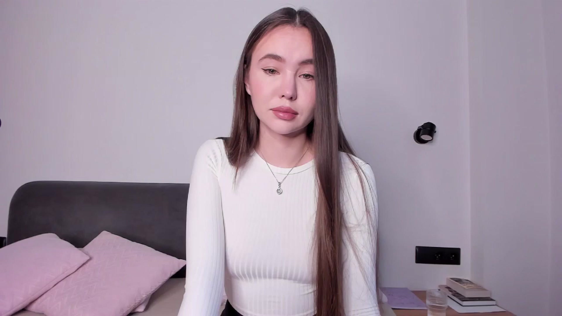 Gallery image thumbnail from SofiaShy's myfreecams stream on, 12/15/2023, 09:09 image 5 of 20