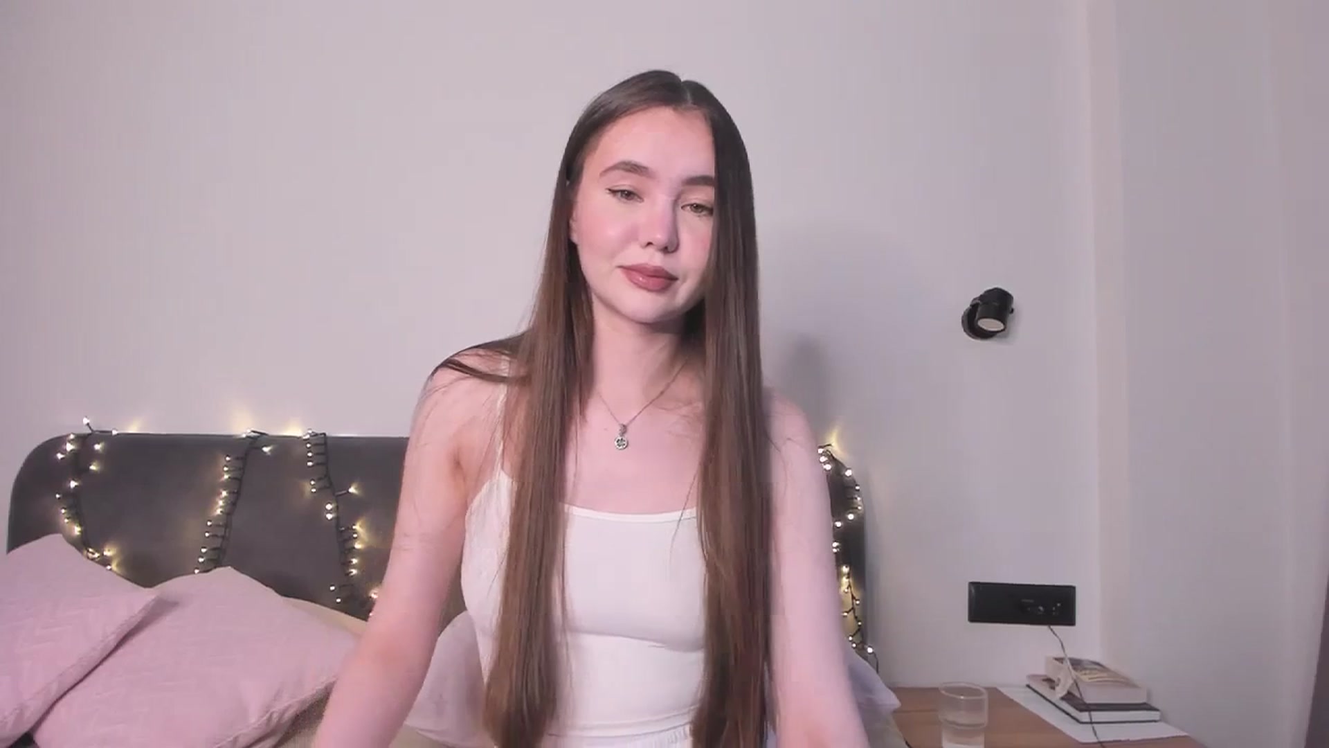 Gallery image thumbnail from SofiaShy's myfreecams stream on, 12/29/2023, 11:53 image 11 of 20