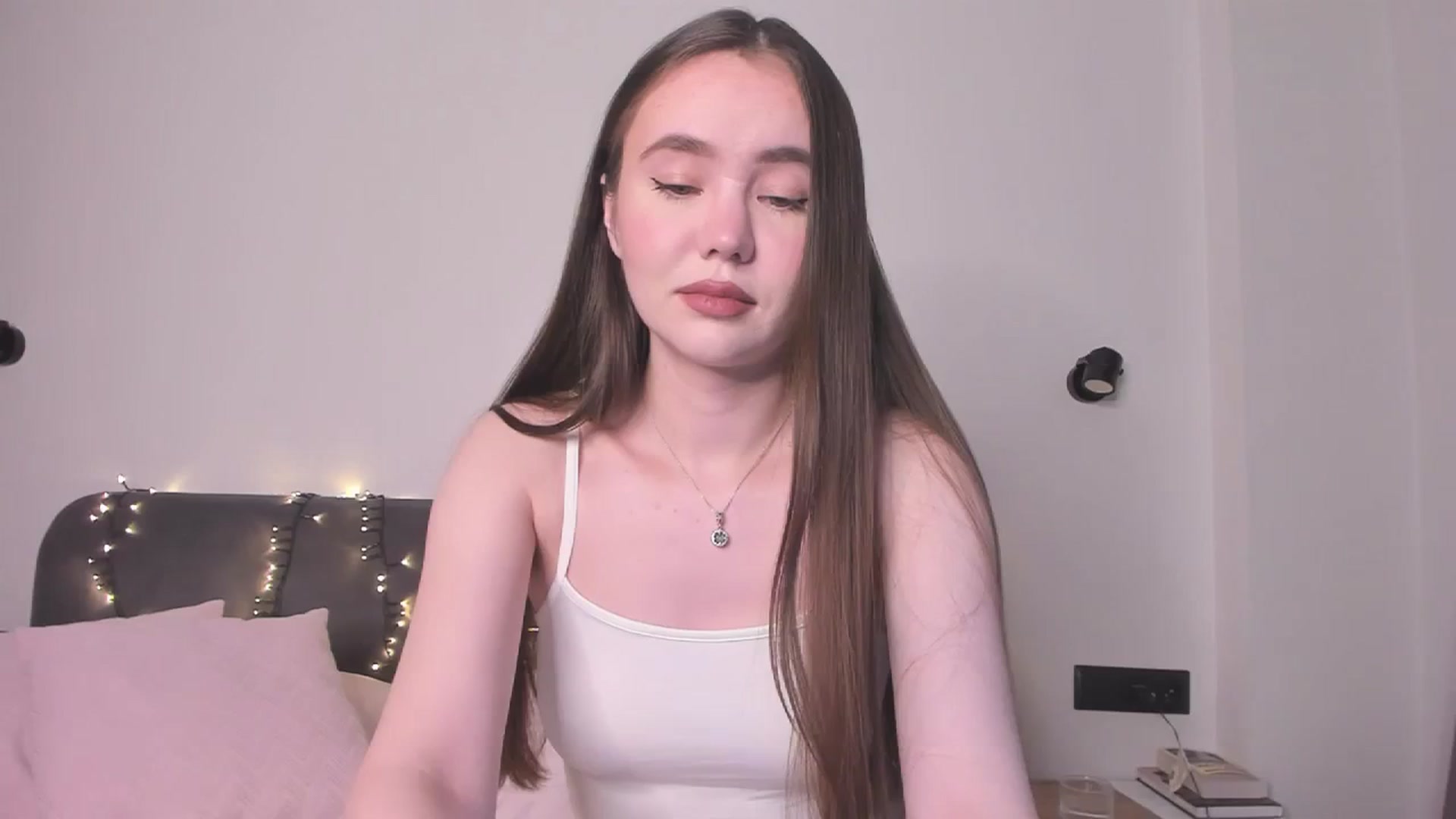 Gallery image thumbnail from SofiaShy's myfreecams stream on, 12/29/2023, 12:37 image 7 of 20