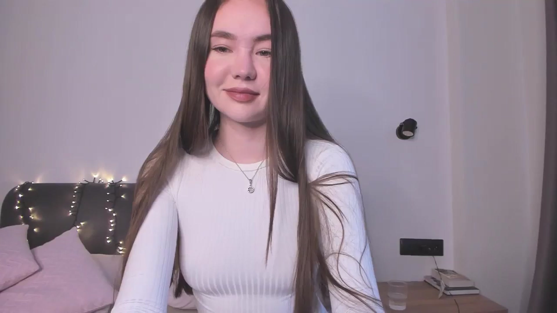 Gallery image thumbnail from SofiaShy's myfreecams stream on, 12/30/2023, 12:18 image 10 of 20