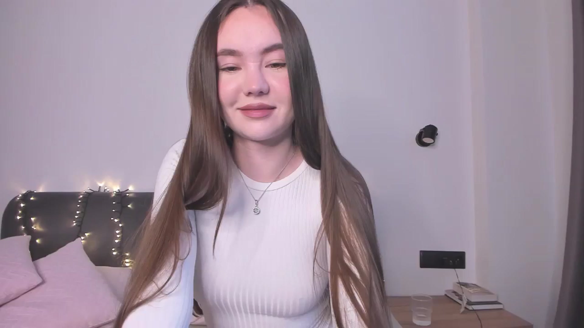 Gallery image thumbnail from SofiaShy's myfreecams stream on, 12/30/2023, 12:18 image 13 of 20