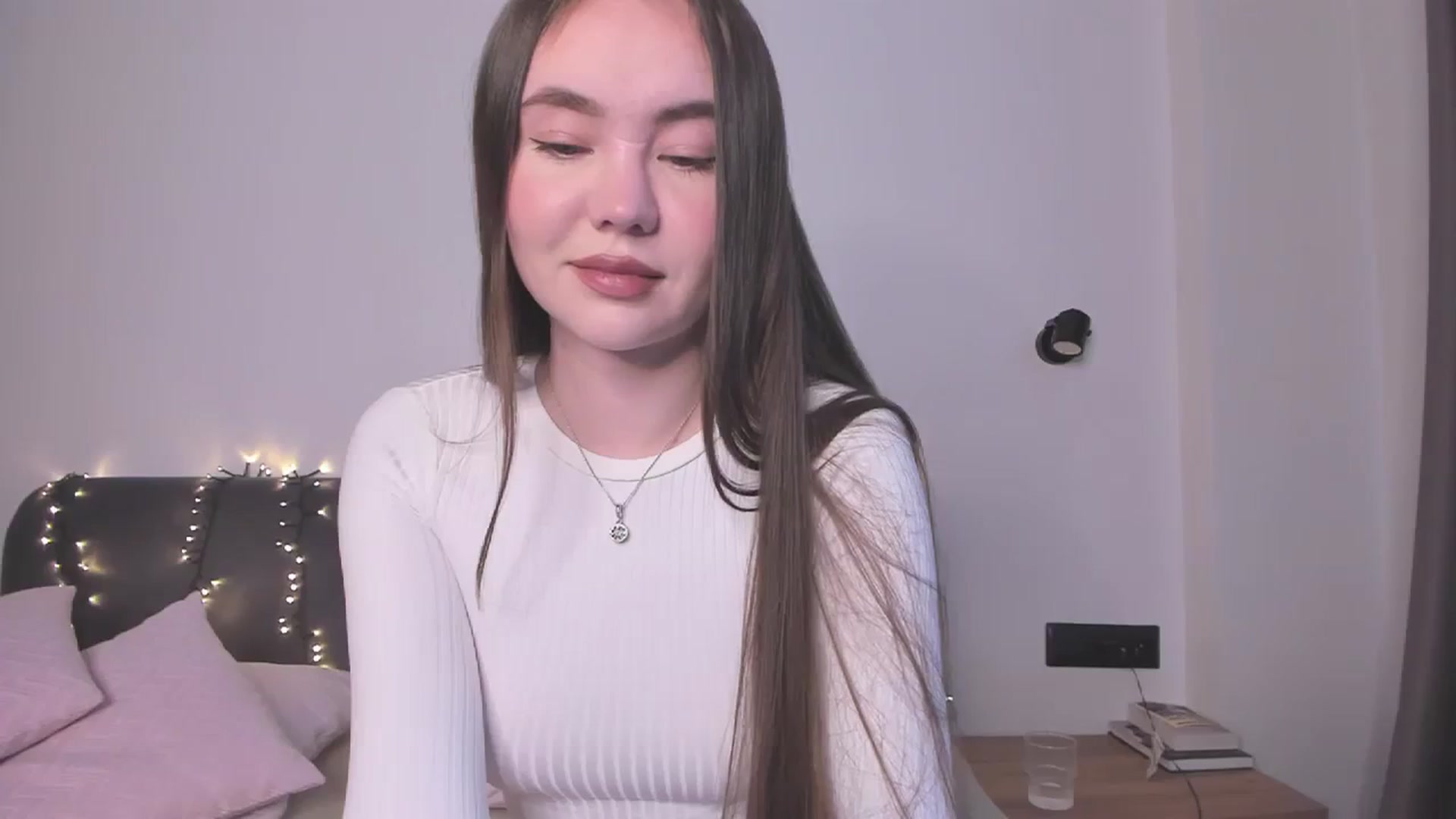 Gallery image thumbnail from SofiaShy's myfreecams stream on, 12/30/2023, 12:18 image 14 of 20