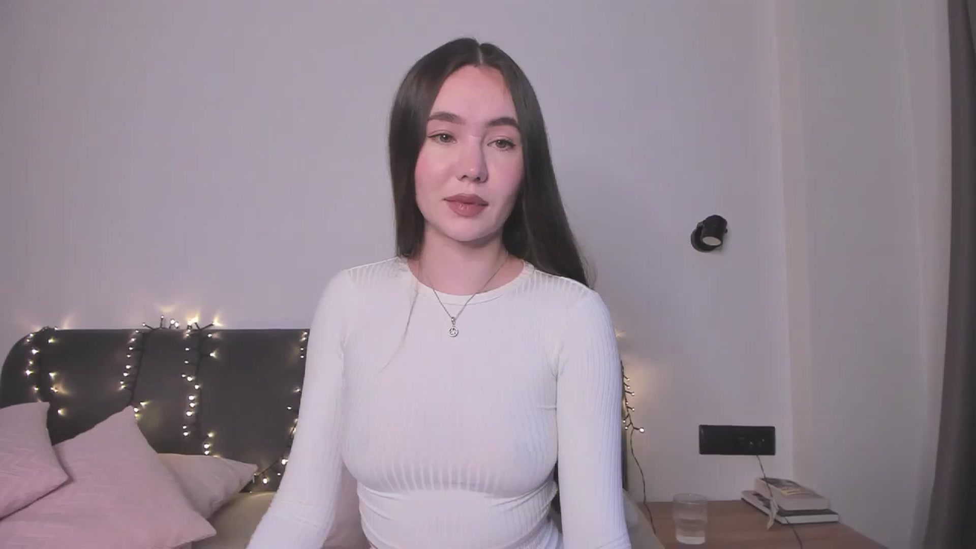 Gallery image thumbnail from SofiaShy's myfreecams stream on, 12/30/2023, 12:40 image 20 of 20