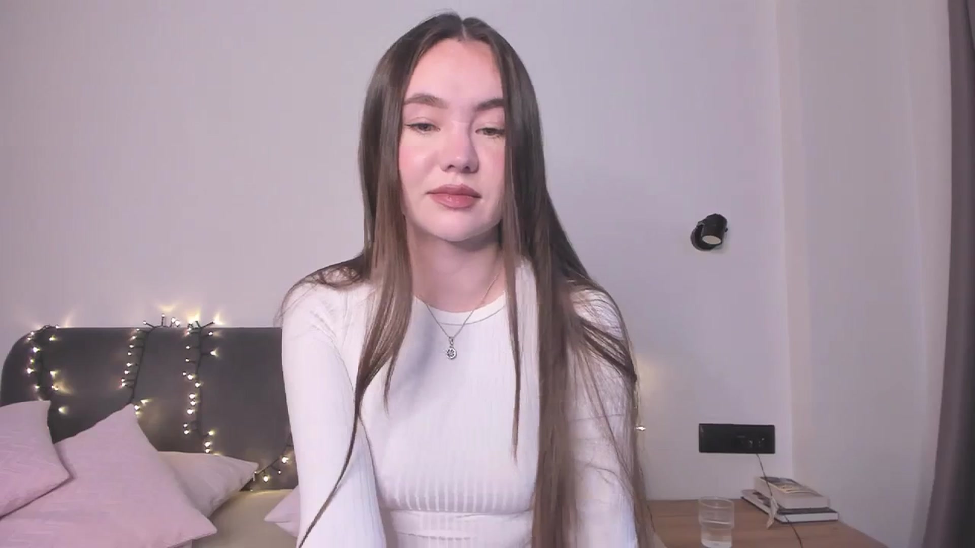 Gallery image thumbnail from SofiaShy's myfreecams stream on, 12/30/2023, 12:40 image 13 of 20