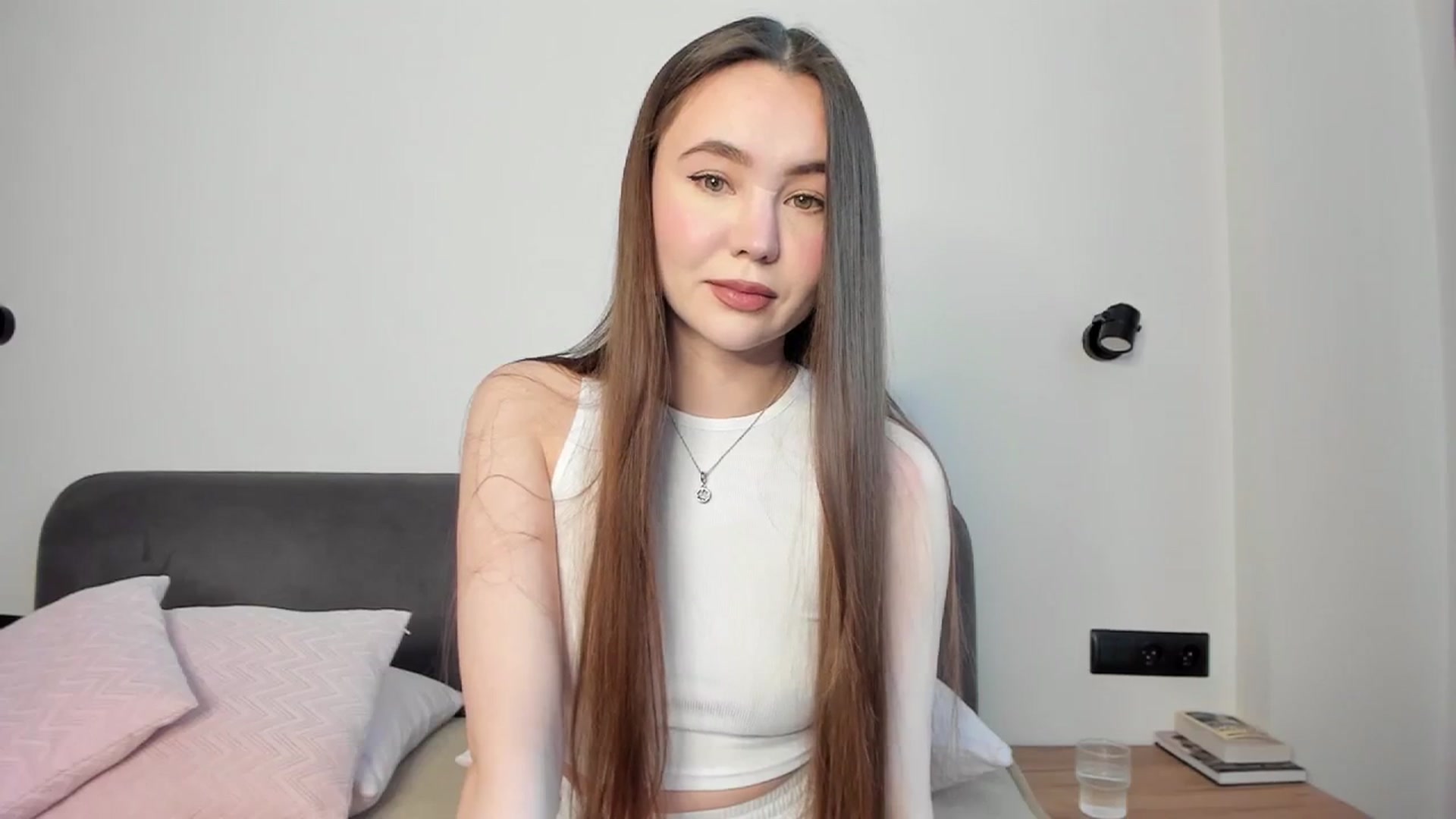 Gallery image thumbnail from SofiaShy's myfreecams stream on, 12/31/2023, 11:04 image 13 of 20