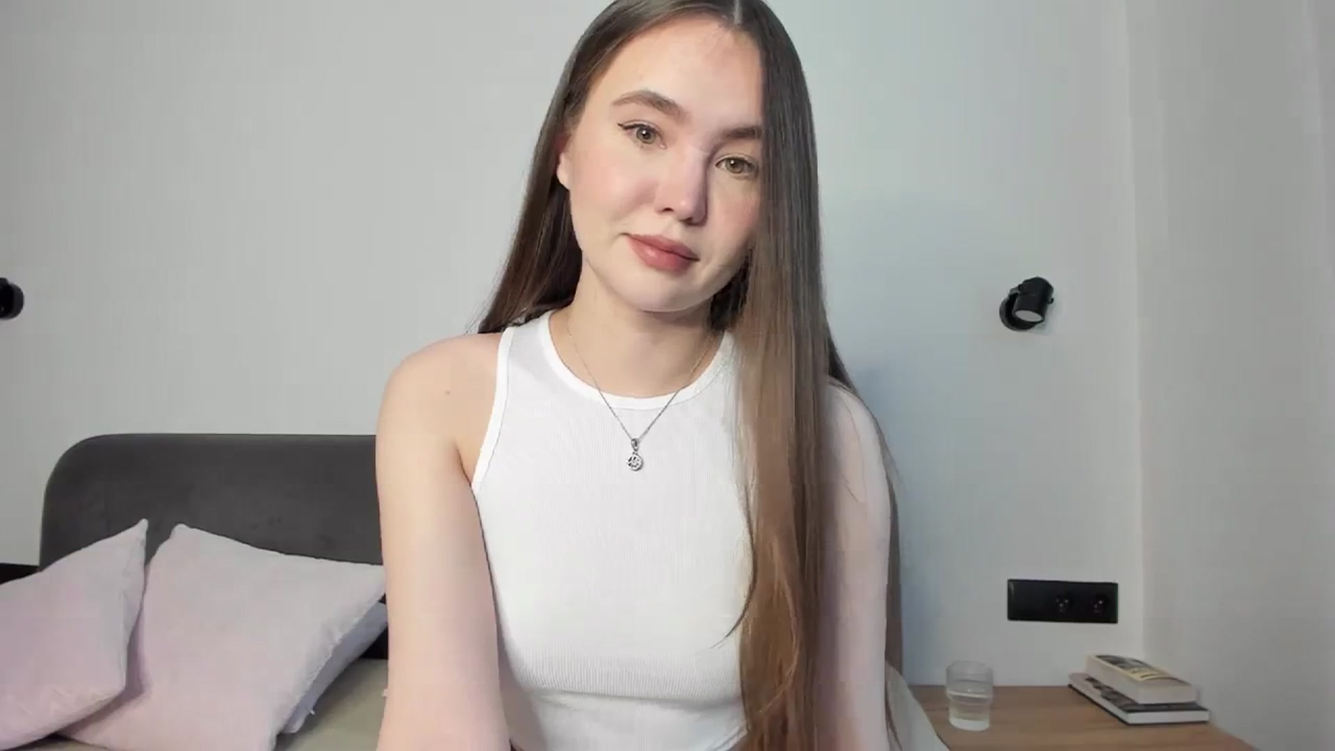 Gallery image thumbnail from SofiaShy's myfreecams stream on, 01/08/2024, 10:58 image 3 of 20
