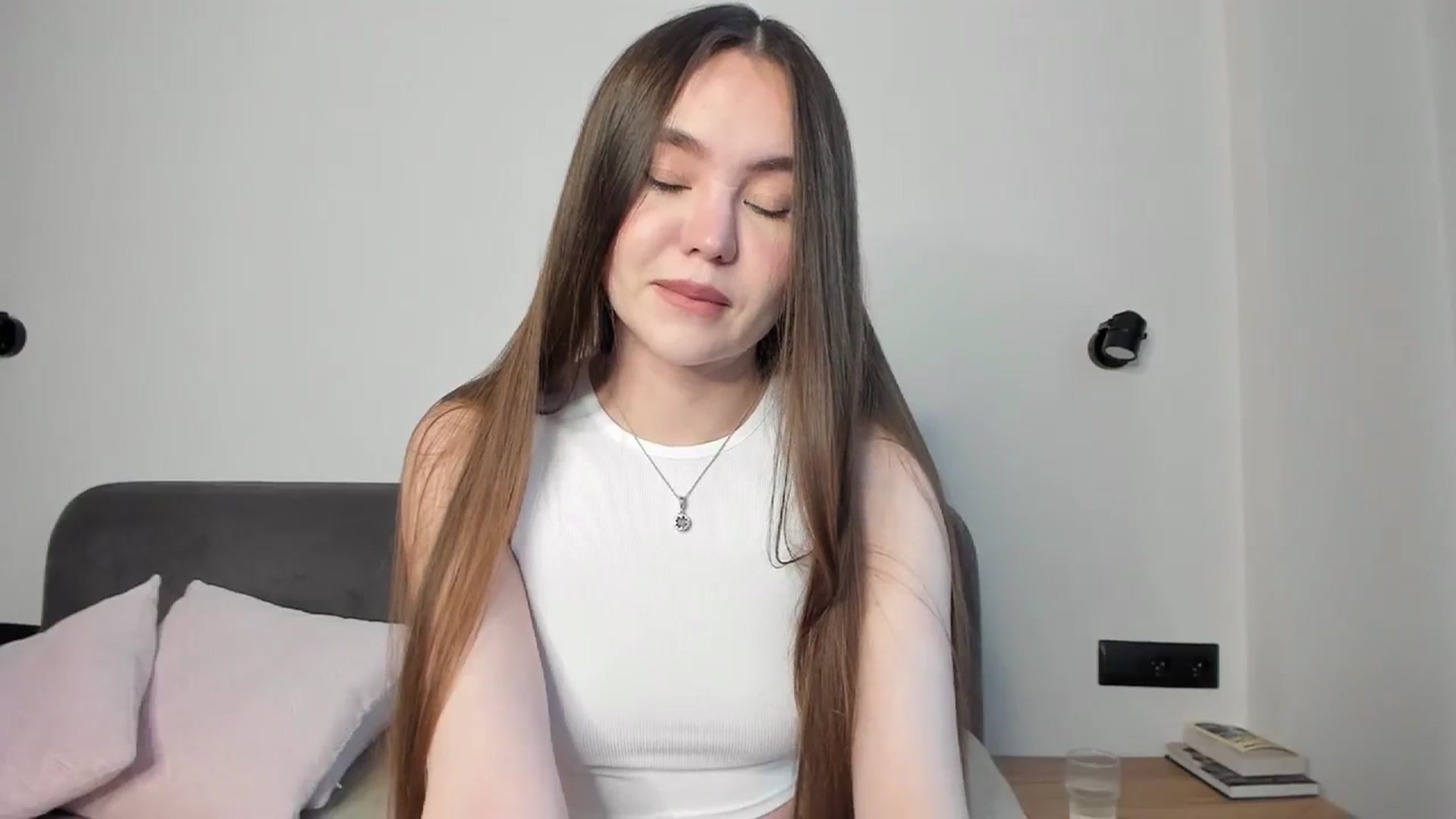 Gallery image thumbnail from SofiaShy's myfreecams stream on, 01/08/2024, 10:58 image 14 of 20