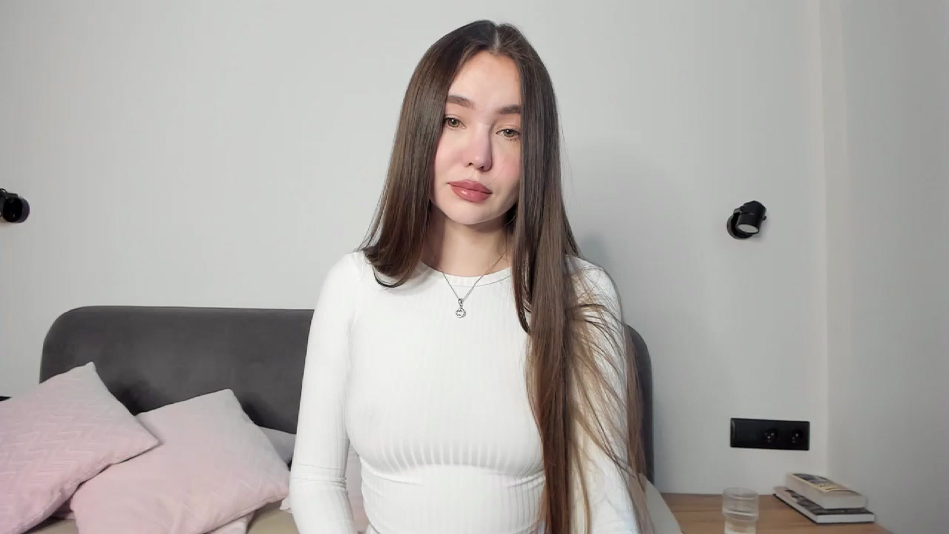Gallery image thumbnail from SofiaShy's myfreecams stream on, 01/10/2024, 11:23 image 15 of 20