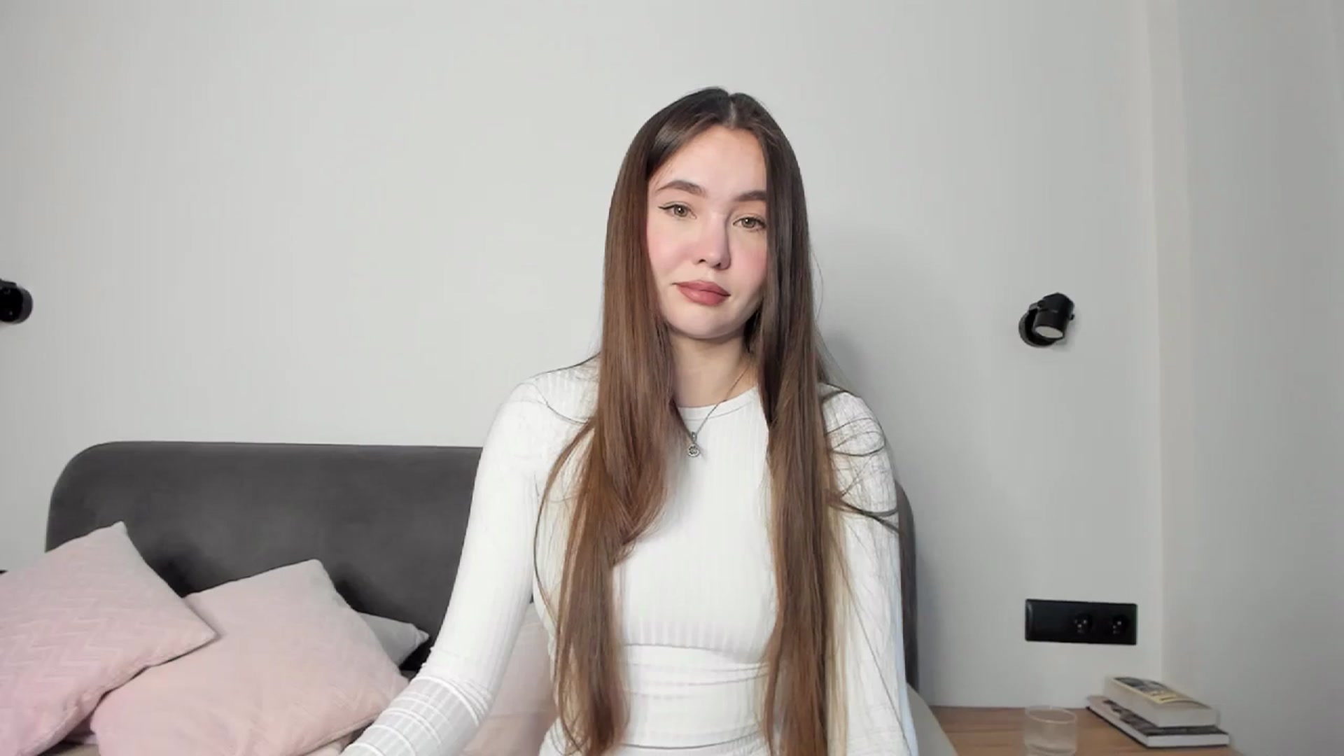 Gallery image thumbnail from SofiaShy's myfreecams stream on, 01/10/2024, 12:08 image 10 of 20