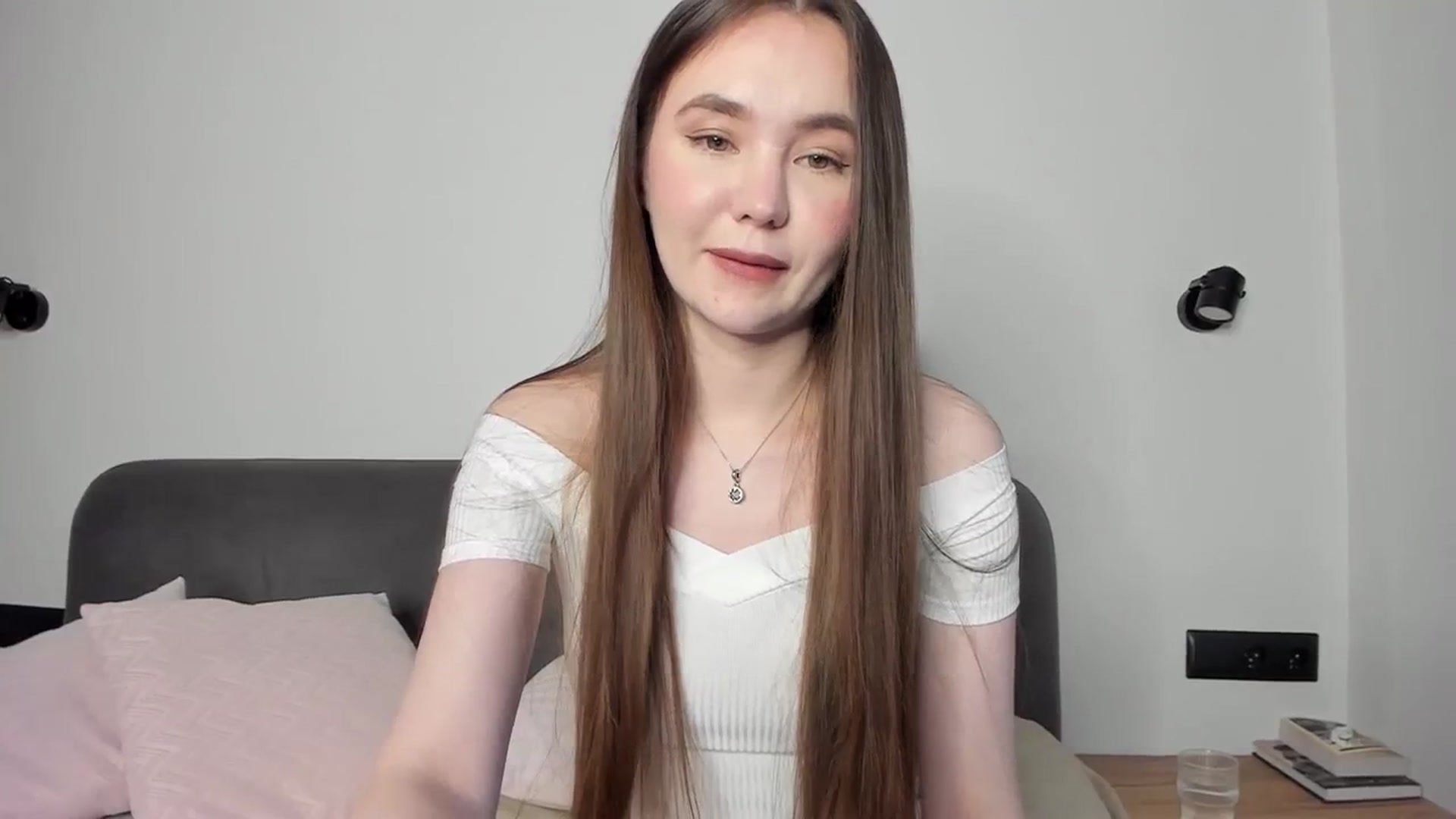 Gallery image thumbnail from SofiaShy's myfreecams stream on, 02/11/2024, 14:28 image 6 of 20