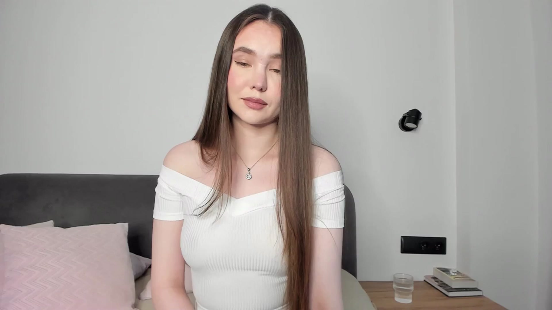 Gallery image thumbnail from SofiaShy's myfreecams stream on, 02/15/2024, 13:46 image 18 of 20