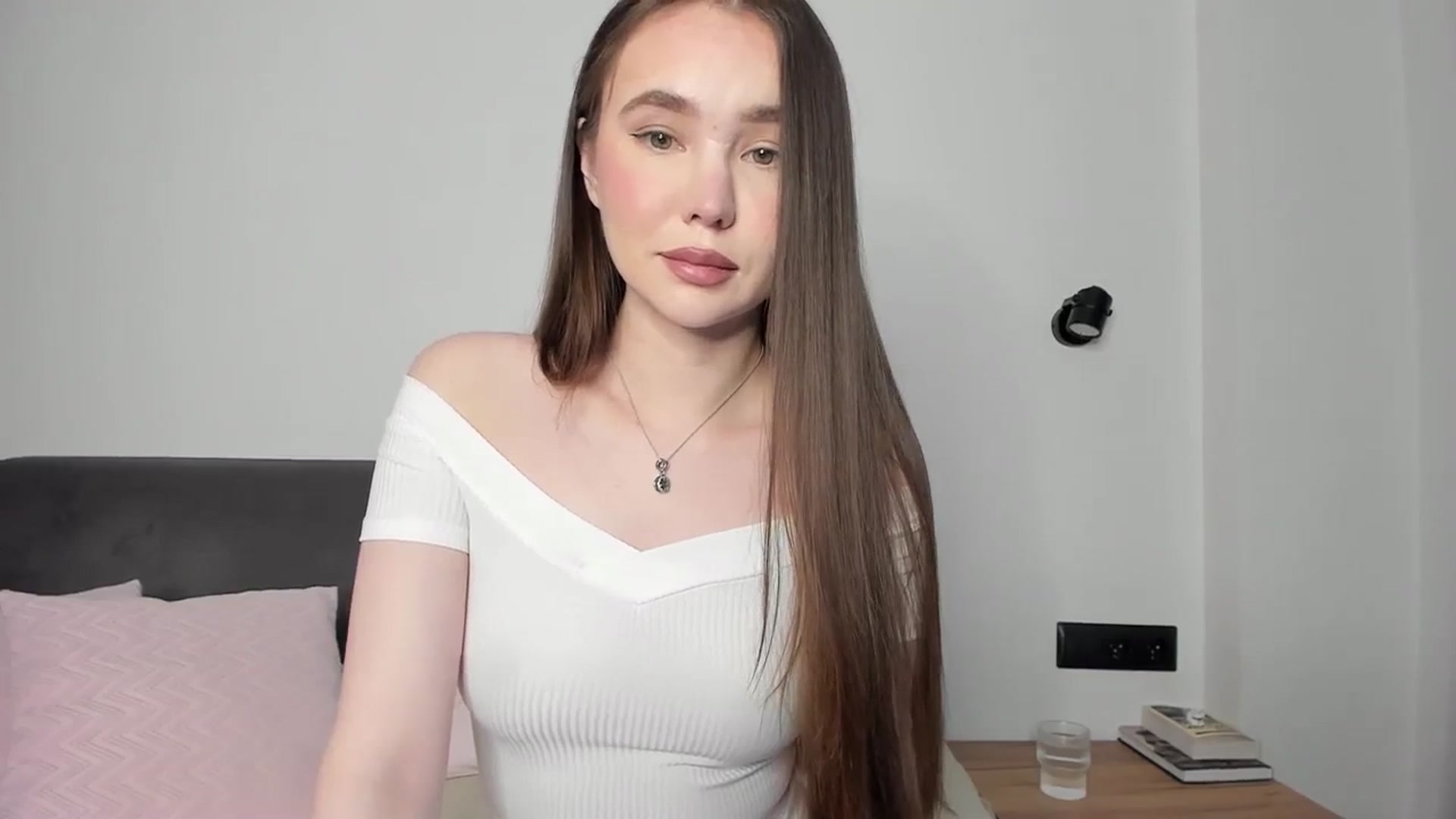 Gallery image thumbnail from SofiaShy's myfreecams stream on, 02/15/2024, 13:46 image 4 of 20