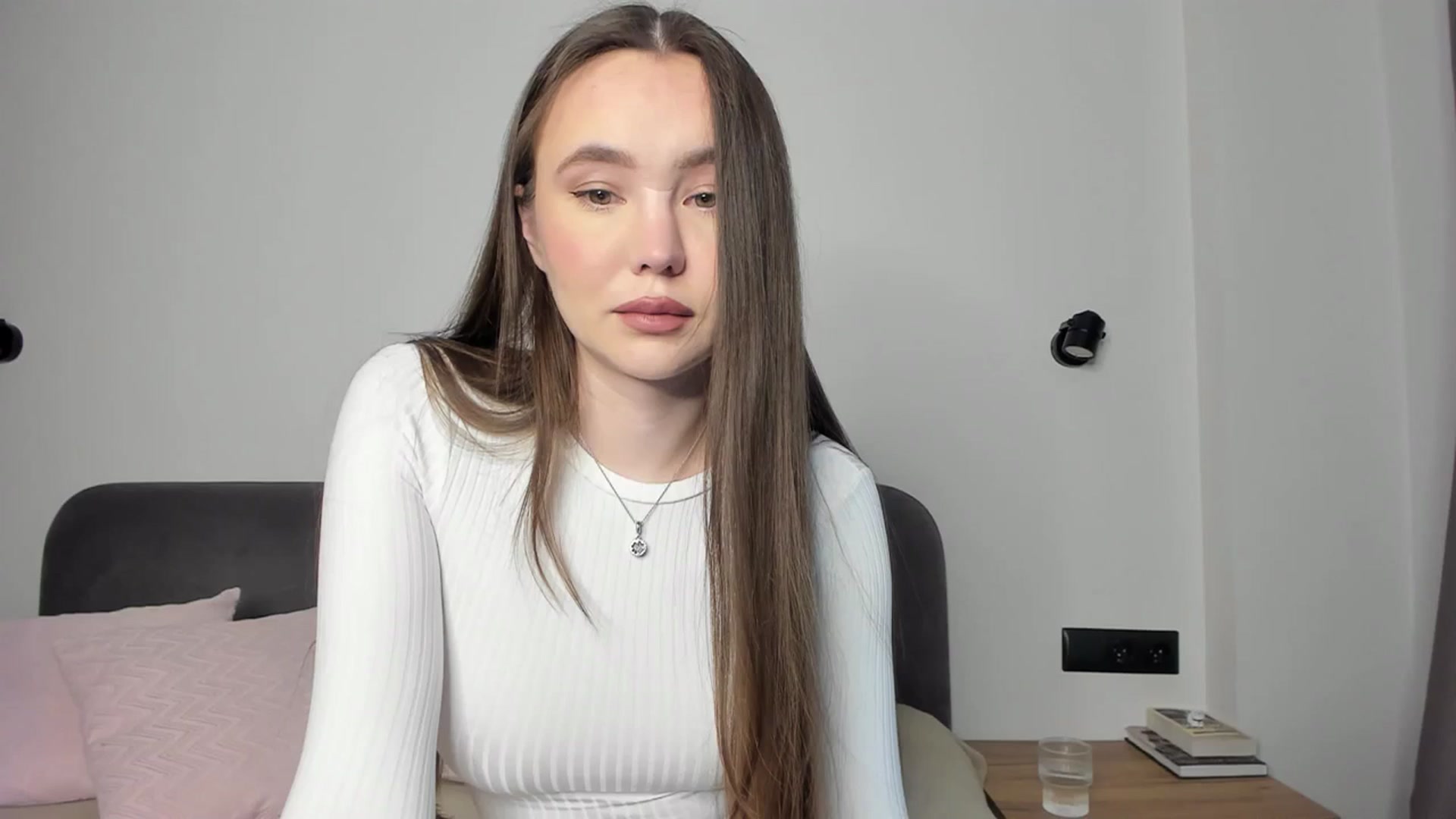 Gallery image thumbnail from SofiaShy's myfreecams stream on, 02/27/2024, 14:17 image 4 of 20