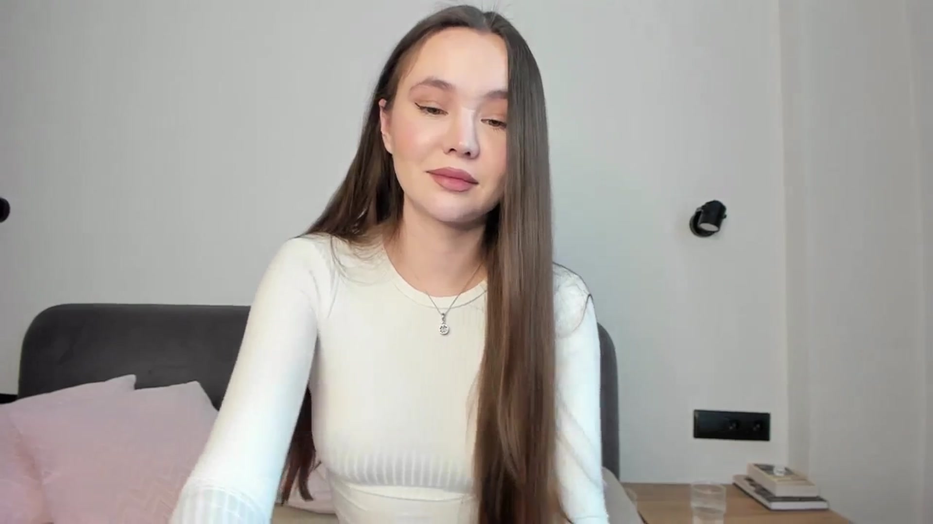 Gallery image thumbnail from SofiaShy's myfreecams stream on, 03/10/2024, 11:39 image 19 of 20