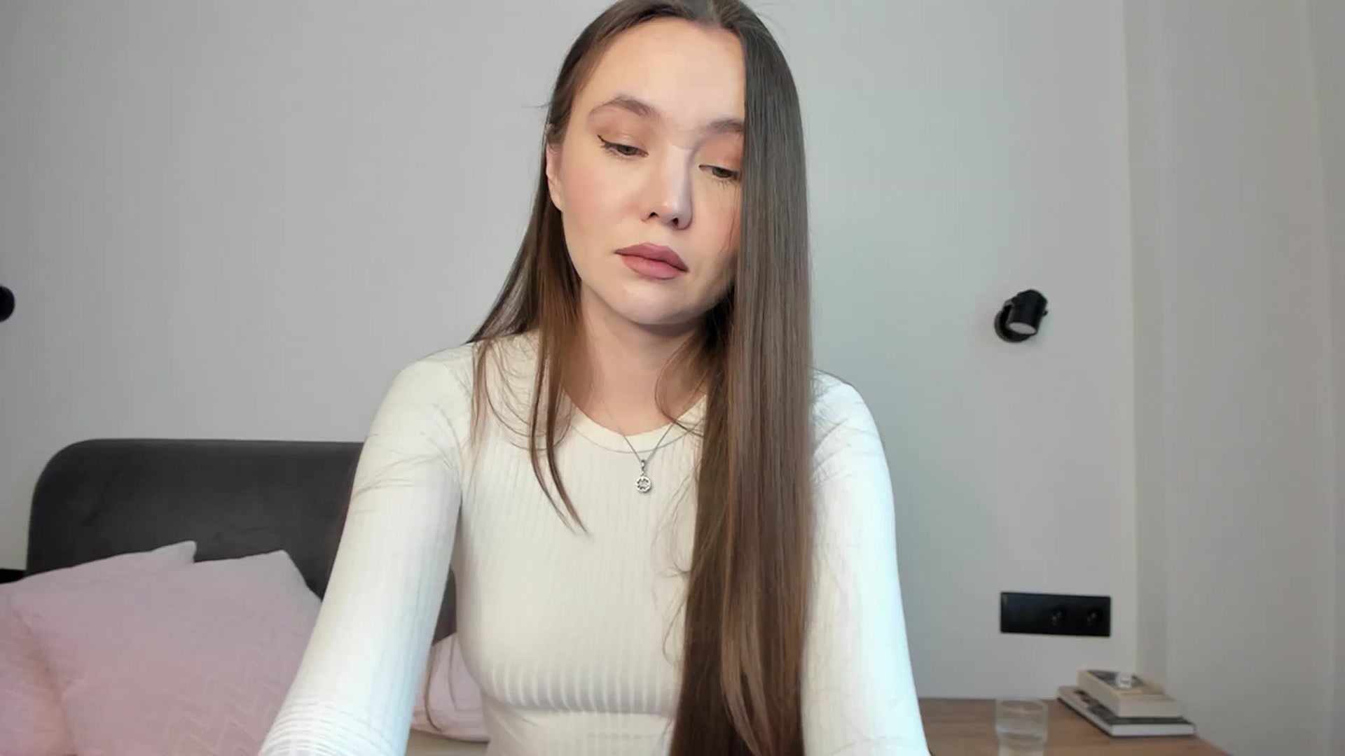 Gallery image thumbnail from SofiaShy's myfreecams stream on, 03/10/2024, 11:39 image 14 of 20
