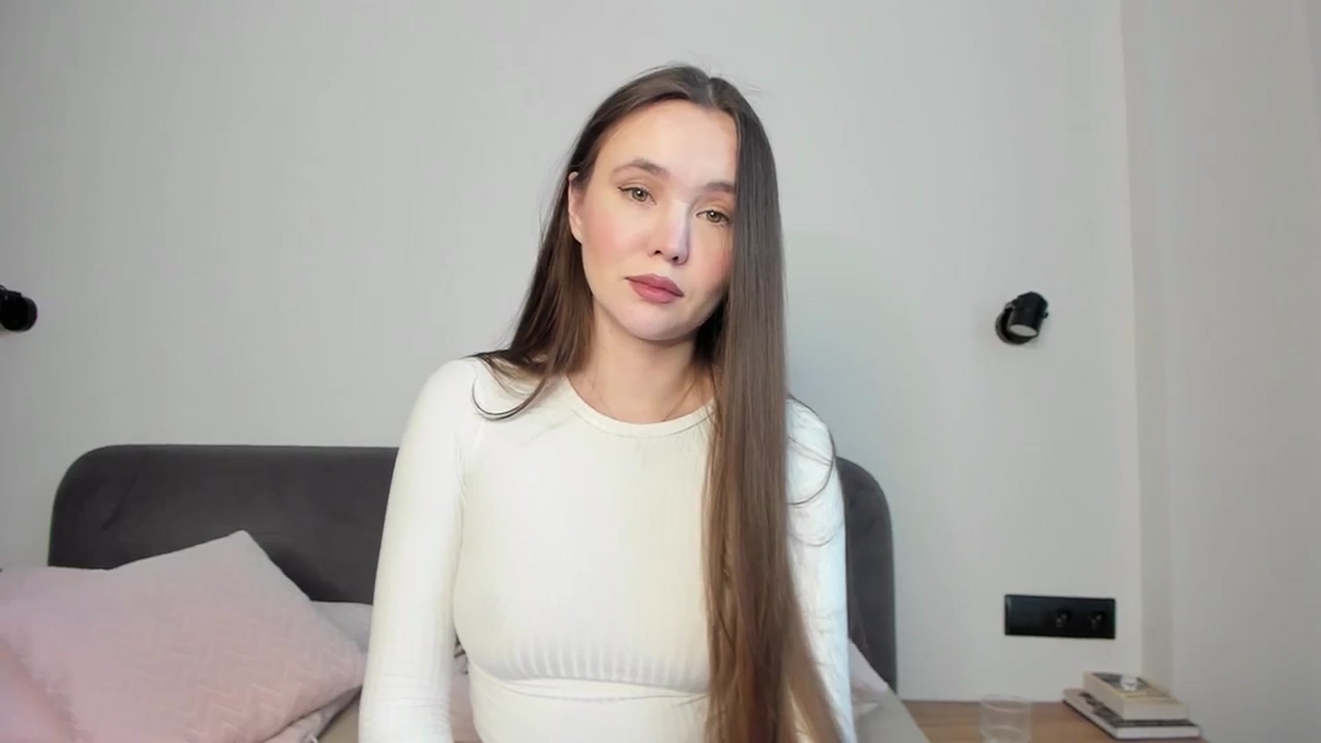 Gallery image thumbnail from SofiaShy's myfreecams stream on, 03/10/2024, 13:08 image 4 of 20
