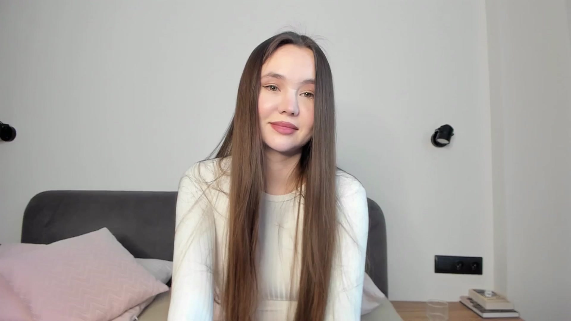 Gallery image thumbnail from SofiaShy's myfreecams stream on, 03/10/2024, 13:08 image 19 of 20