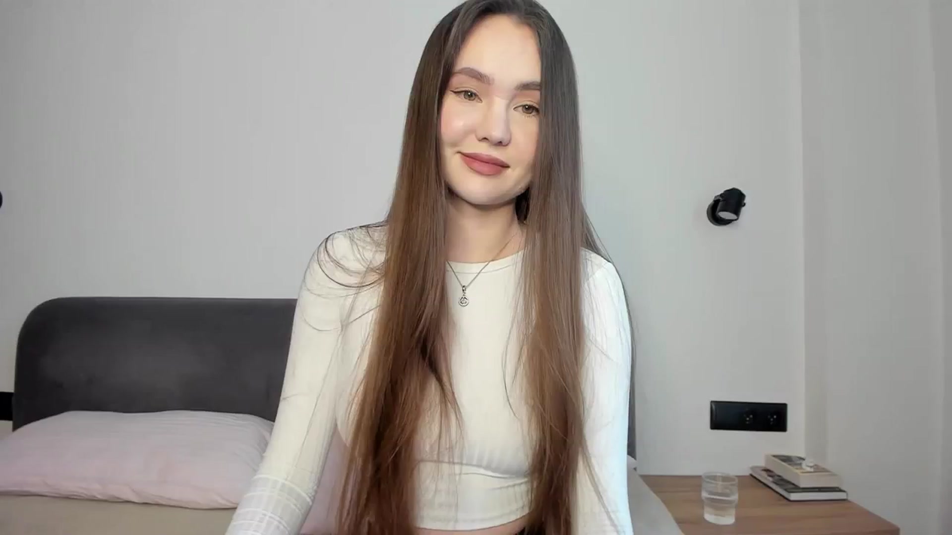 Gallery image thumbnail from SofiaShy's myfreecams stream on, 03/30/2024, 13:32 image 10 of 20