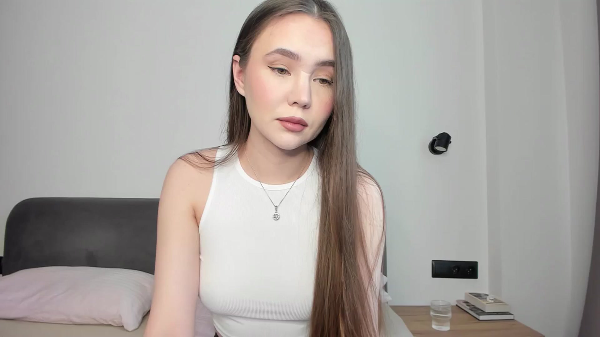 Gallery image thumbnail from SofiaShy's myfreecams stream on, 03/31/2024, 12:44 image 1 of 20