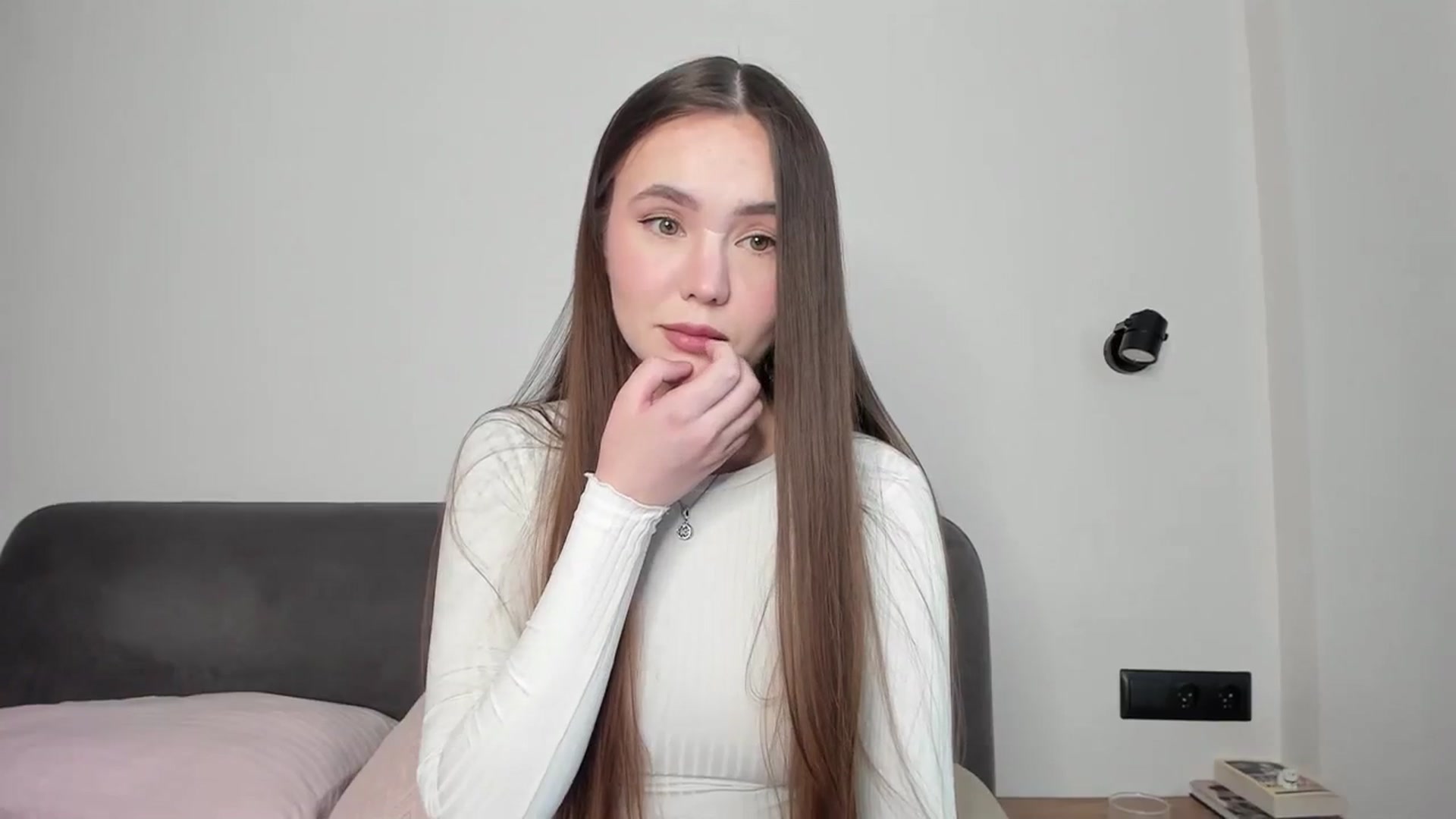 Gallery image thumbnail from SofiaShy's myfreecams stream on, 04/07/2024, 13:43 image 15 of 20