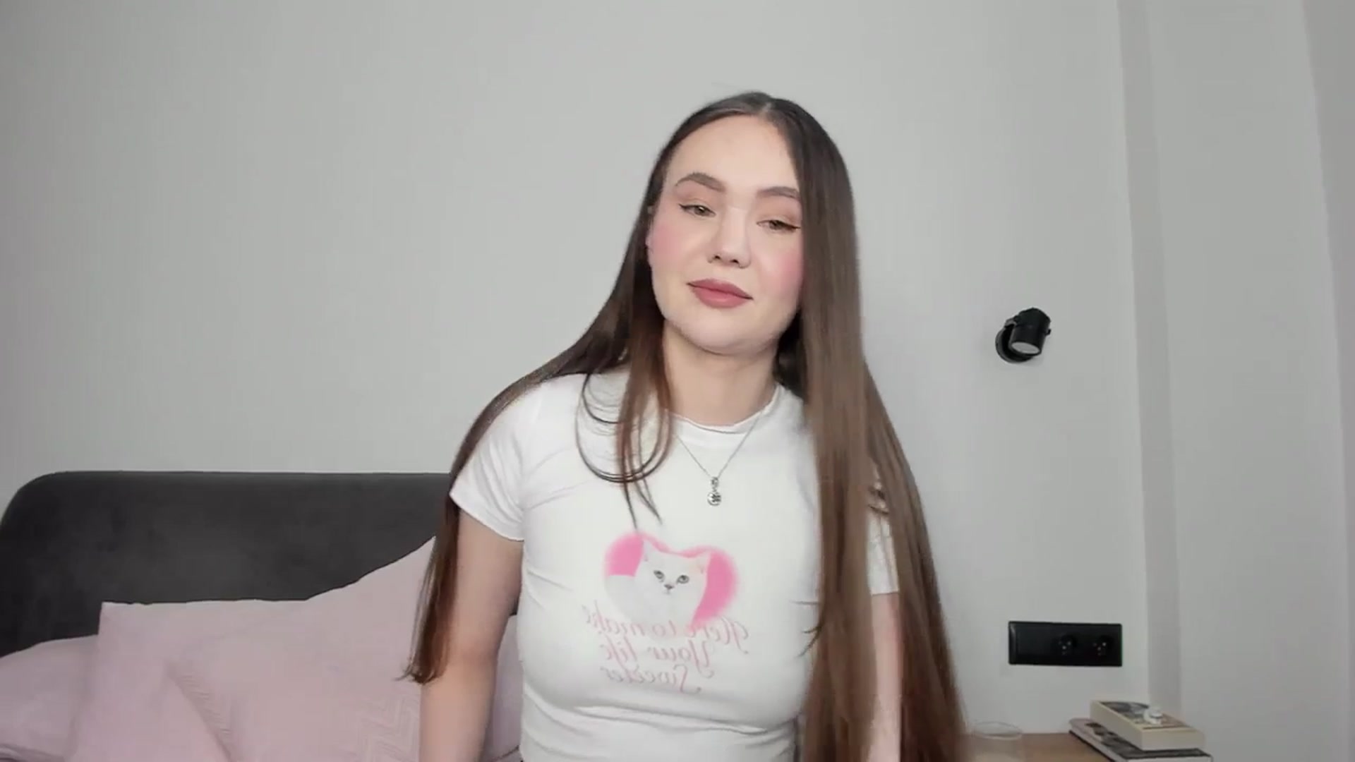 Gallery image thumbnail from SofiaShy's myfreecams stream on, 04/14/2024, 12:28 image 19 of 20