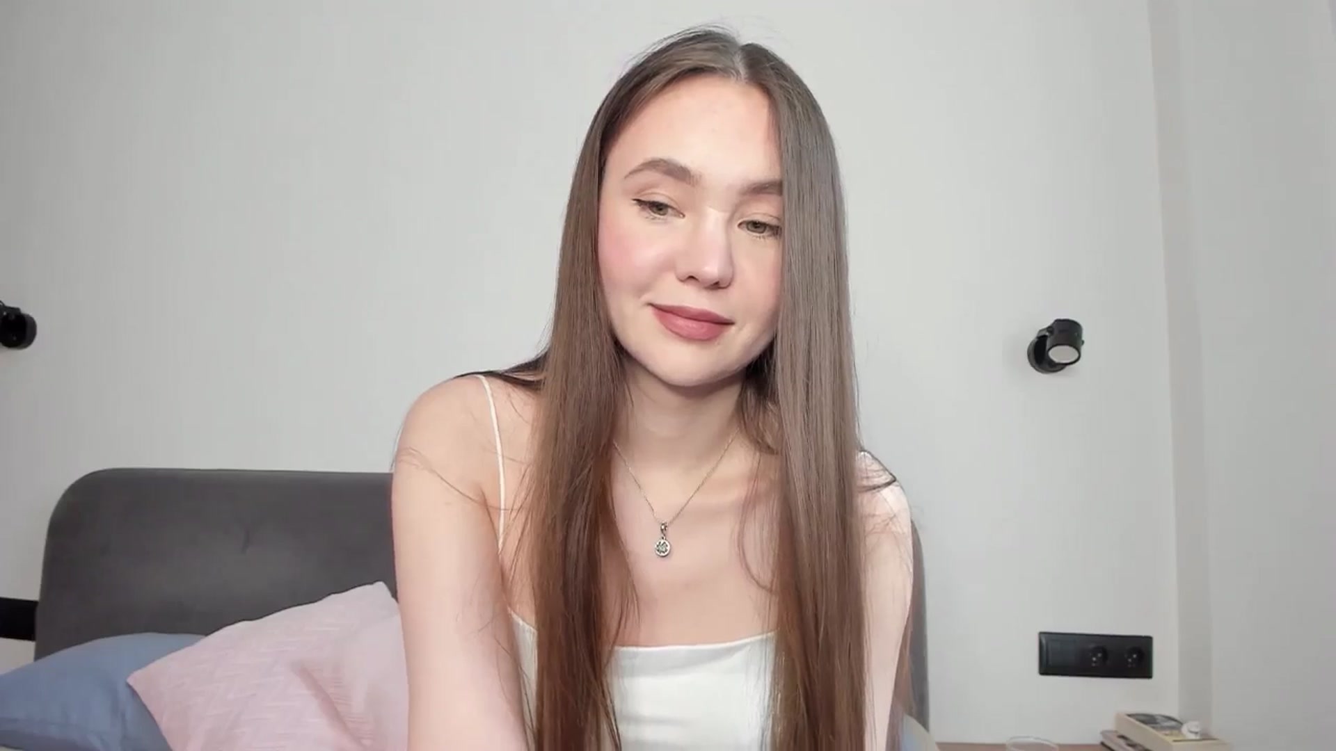Gallery image thumbnail from SofiaShy's myfreecams stream on, 05/07/2024, 12:03 image 3 of 20