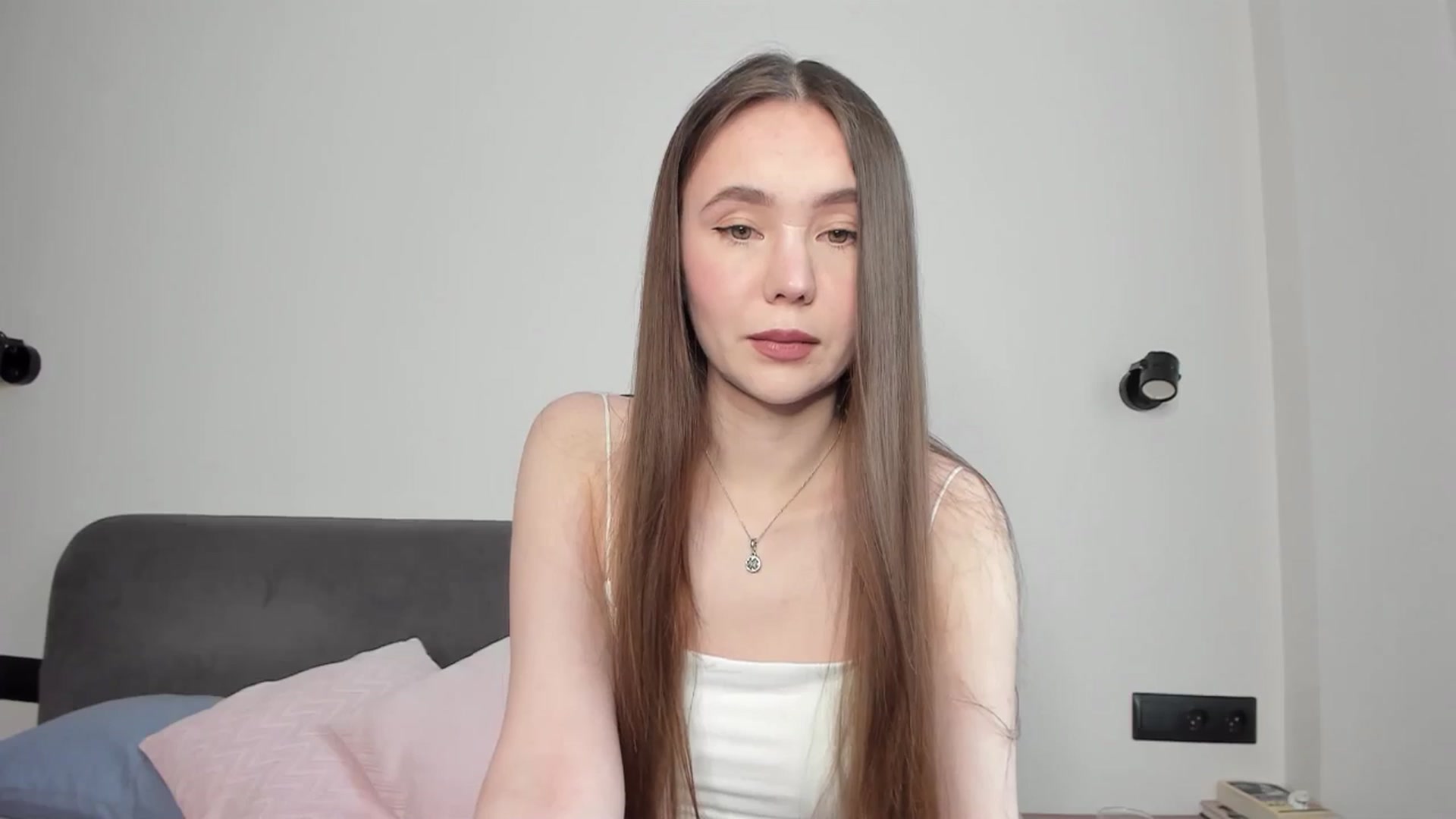 Gallery image thumbnail from SofiaShy's myfreecams stream on, 05/07/2024, 12:03 image 12 of 20