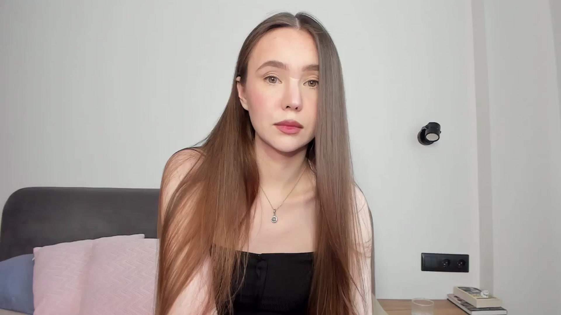 Gallery image thumbnail from SofiaShy's myfreecams stream on, 05/10/2024, 13:27 image 5 of 20
