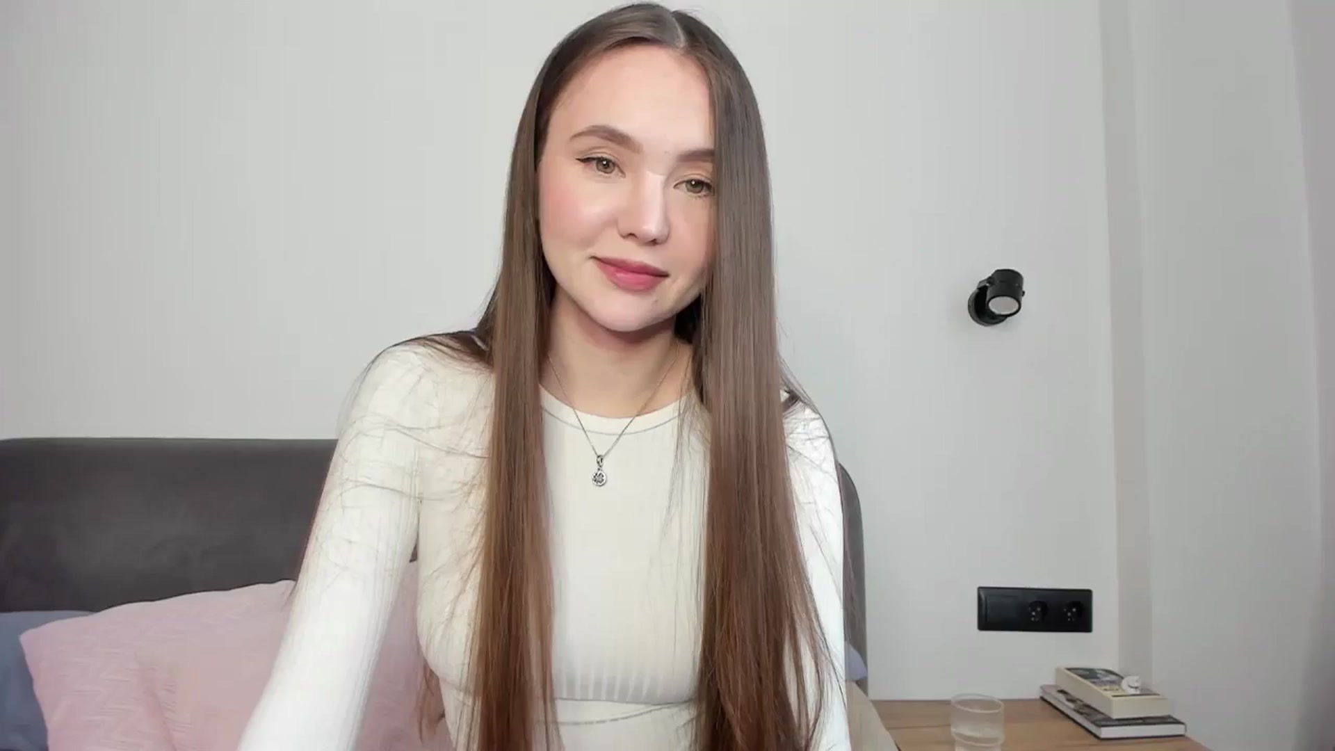 Gallery image thumbnail from SofiaShy's myfreecams stream on, 05/12/2024, 12:31 image 5 of 20