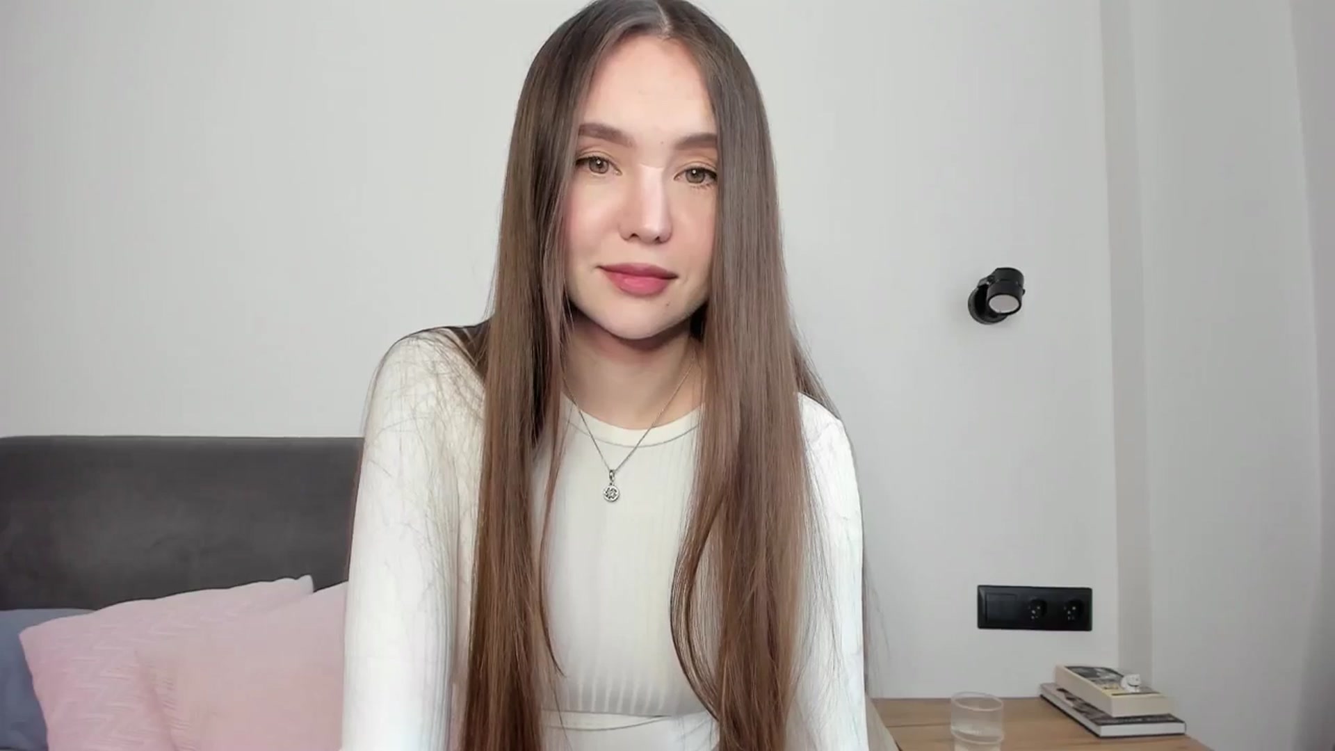 Gallery image thumbnail from SofiaShy's myfreecams stream on, 05/12/2024, 12:31 image 16 of 20