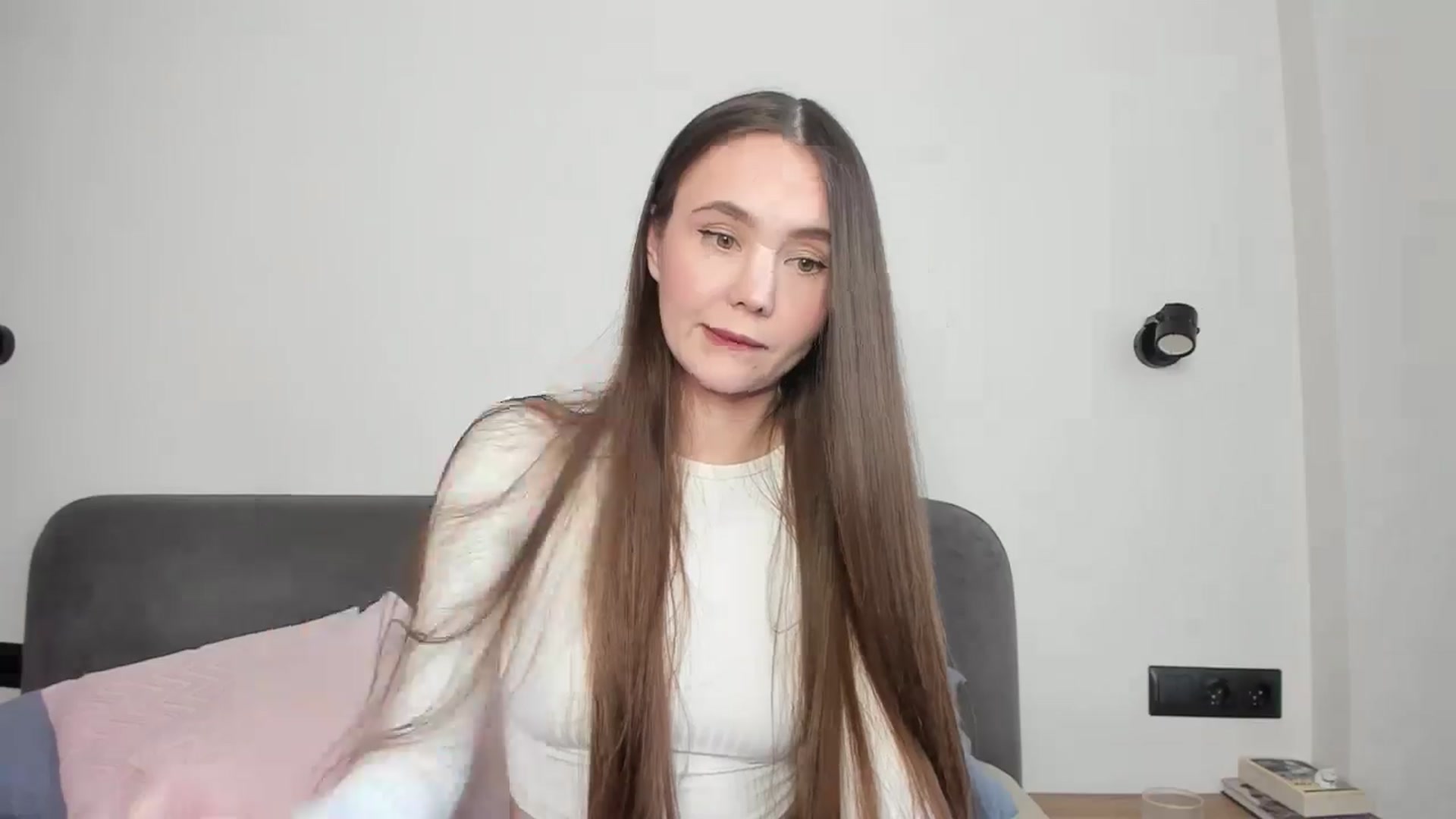 Gallery image thumbnail from SofiaShy's myfreecams stream on, 05/12/2024, 13:58 image 13 of 20