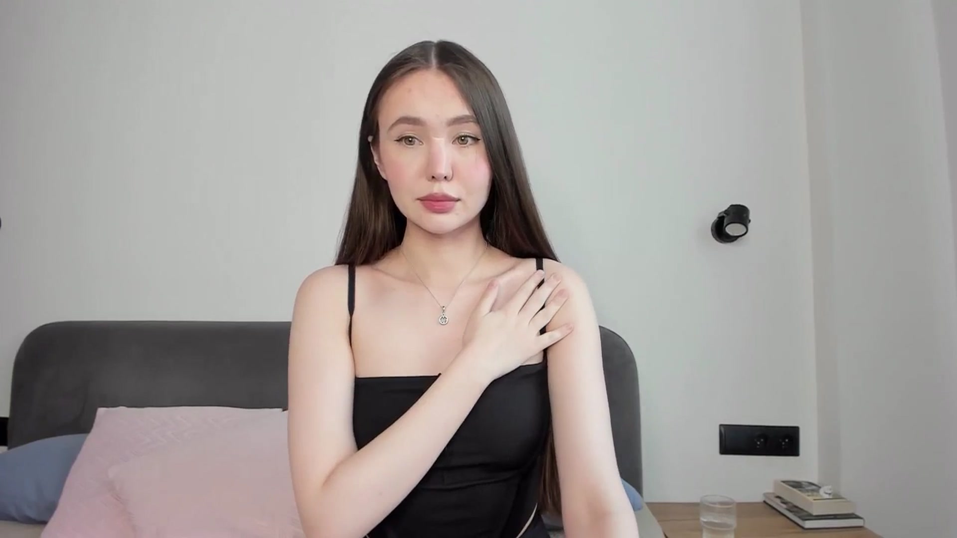 Gallery image thumbnail from SofiaShy's myfreecams stream on, 05/14/2024, 12:08 image 6 of 20