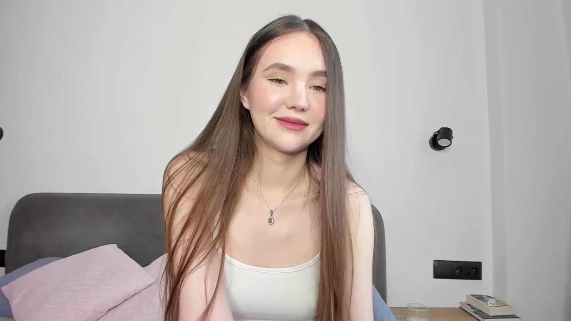 Gallery image thumbnail from SofiaShy's myfreecams stream on, 05/17/2024, 13:34 image 18 of 20